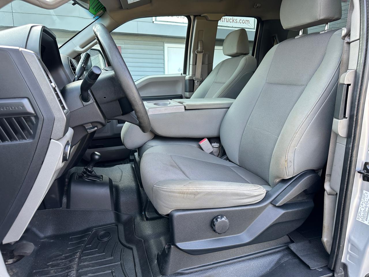 Ford F-250 SD XL SuperCab Long Bed 4WD 2017