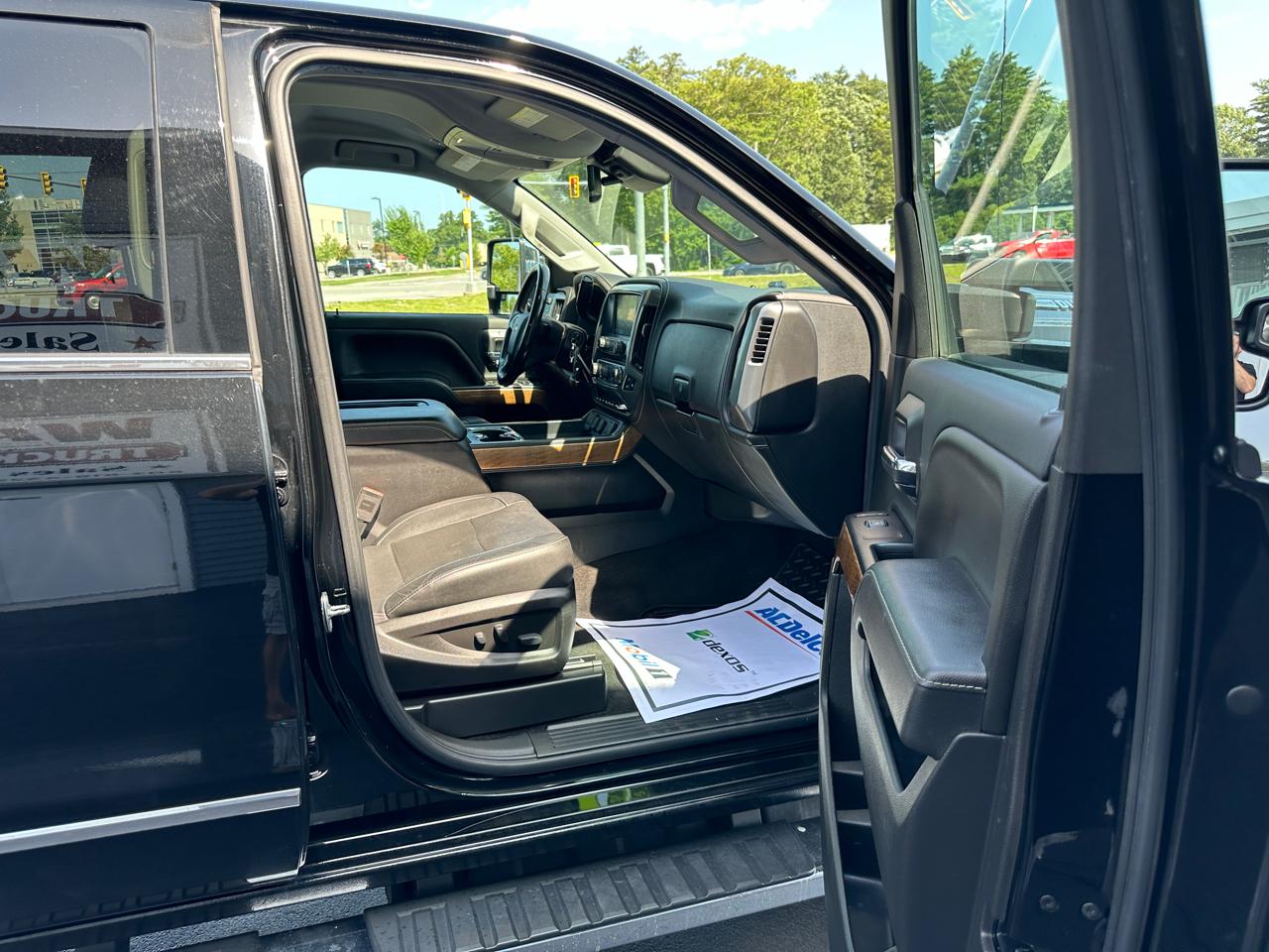 Chevrolet Silverado 2500HD LTZ Crew Cab 4WD 2018