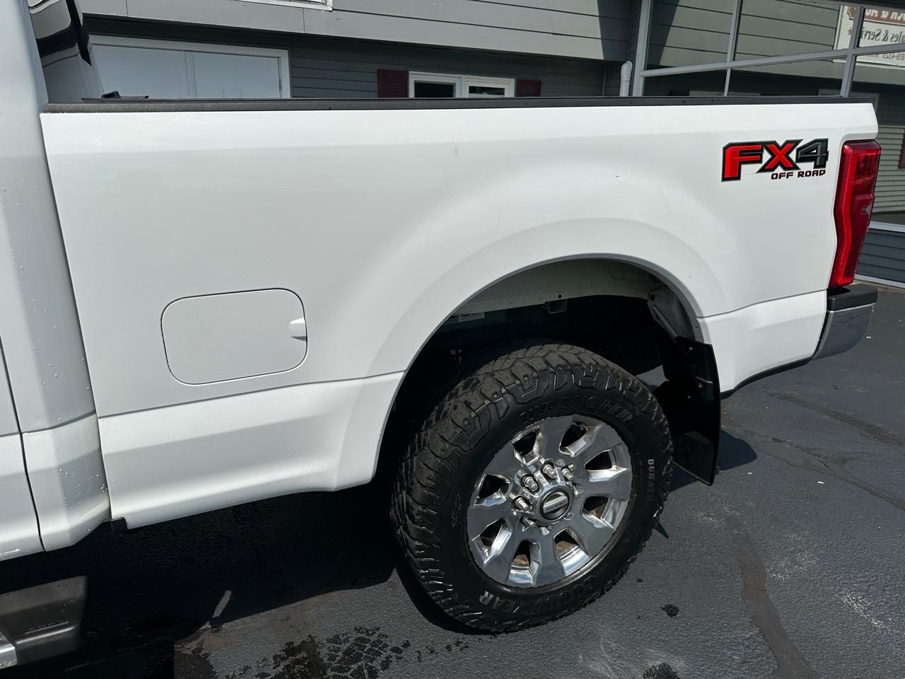 Ford F-250 SD Lariat Crew Cab 4WD 2018