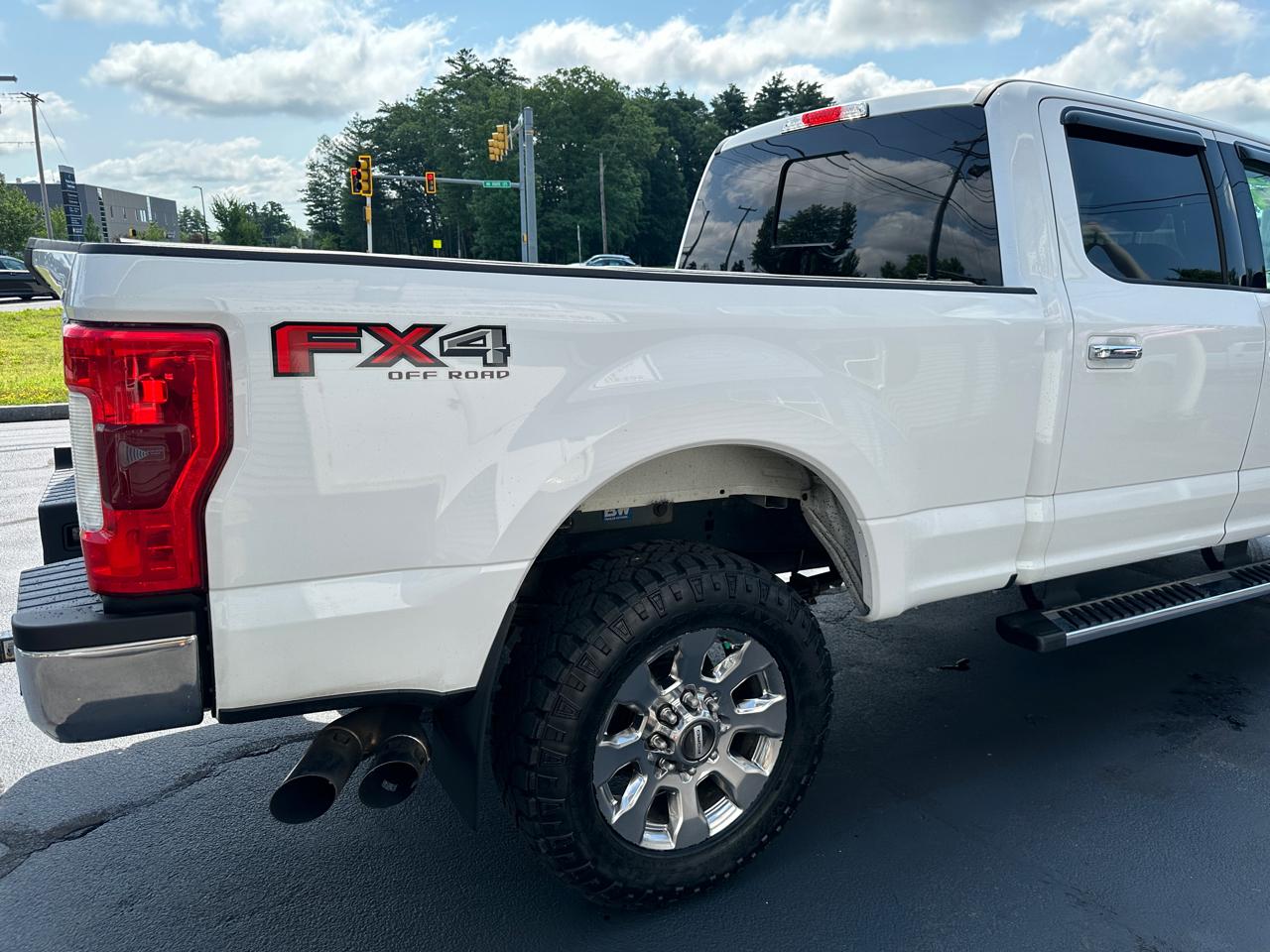Ford F-250 SD Lariat Crew Cab 4WD 2018
