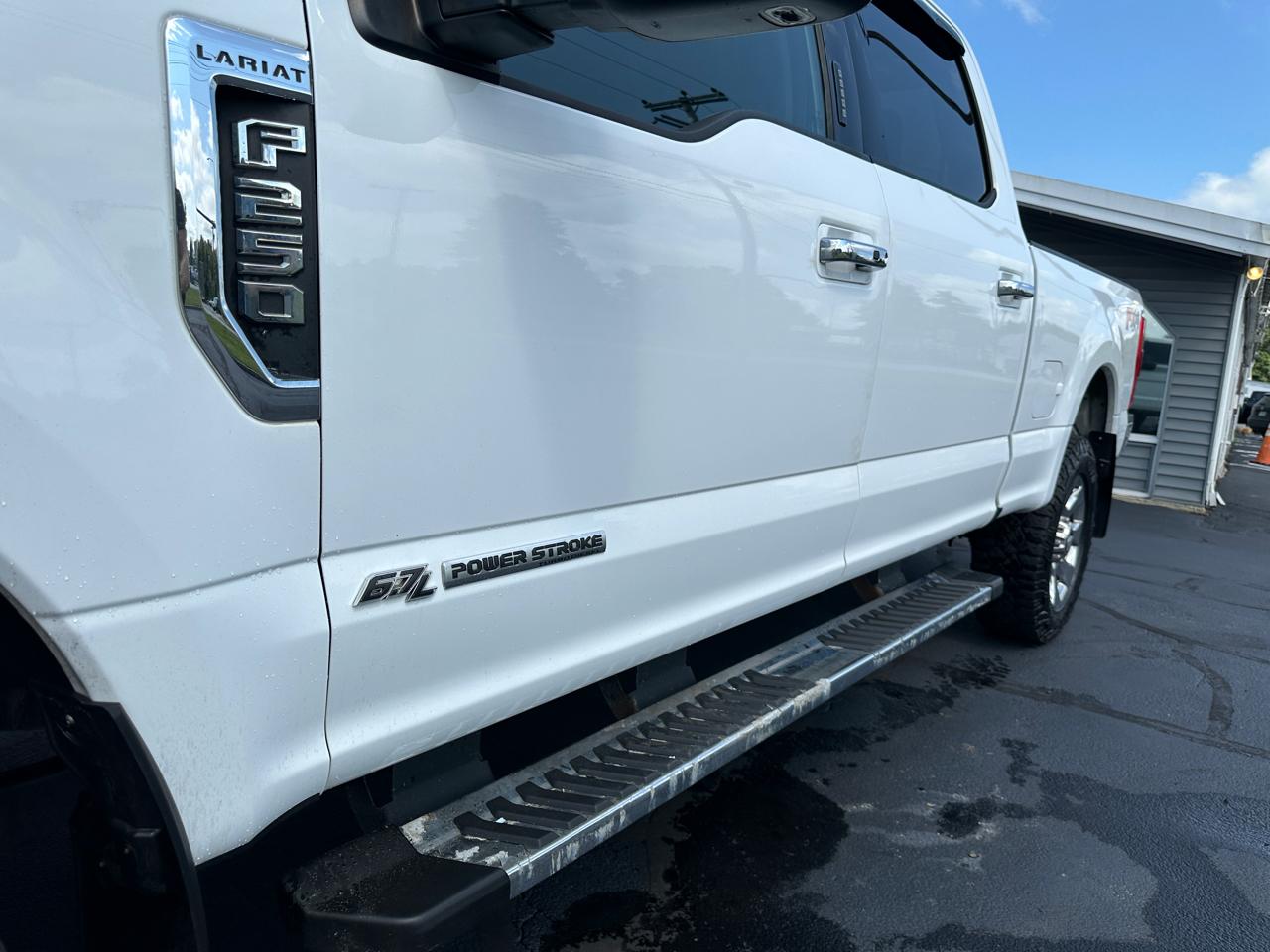 Ford F-250 SD Lariat Crew Cab 4WD 2018