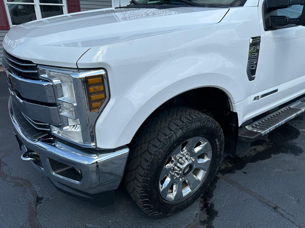 Ford F-250 SD Lariat Crew Cab 4WD 2018