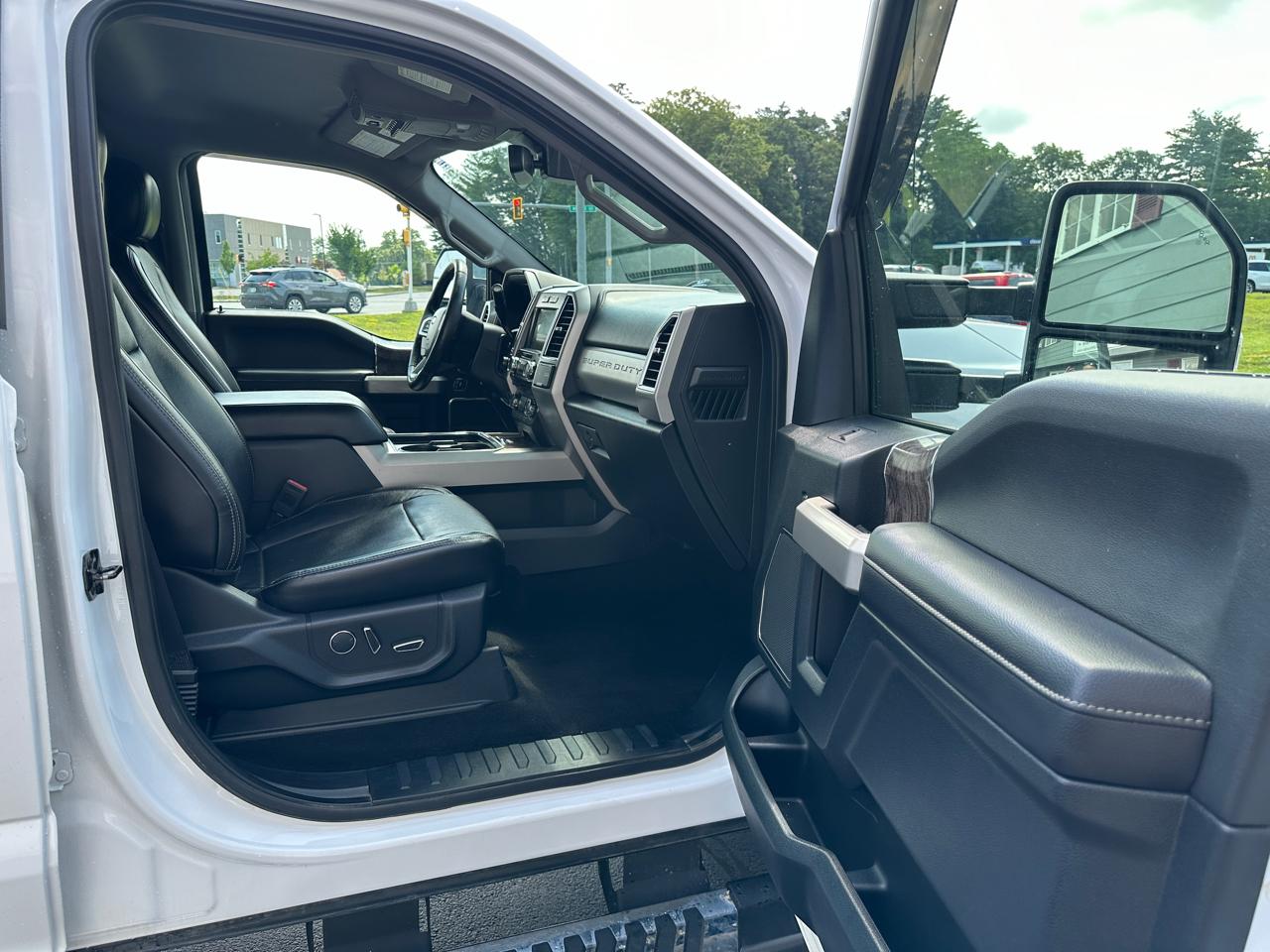 Ford F-250 SD Lariat Crew Cab 4WD 2018