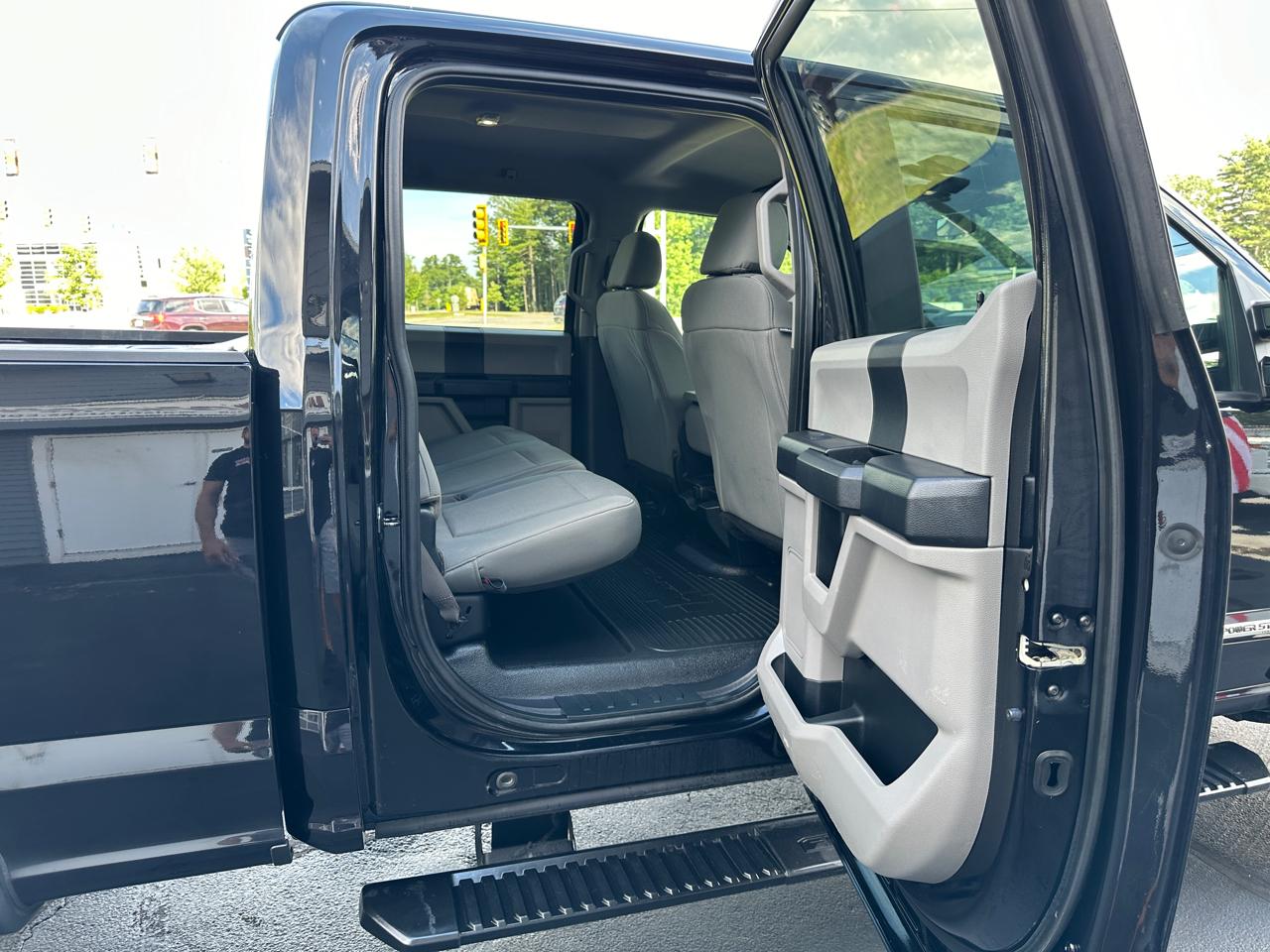 Ford F-250 SD XL Crew Cab 4WD 2019