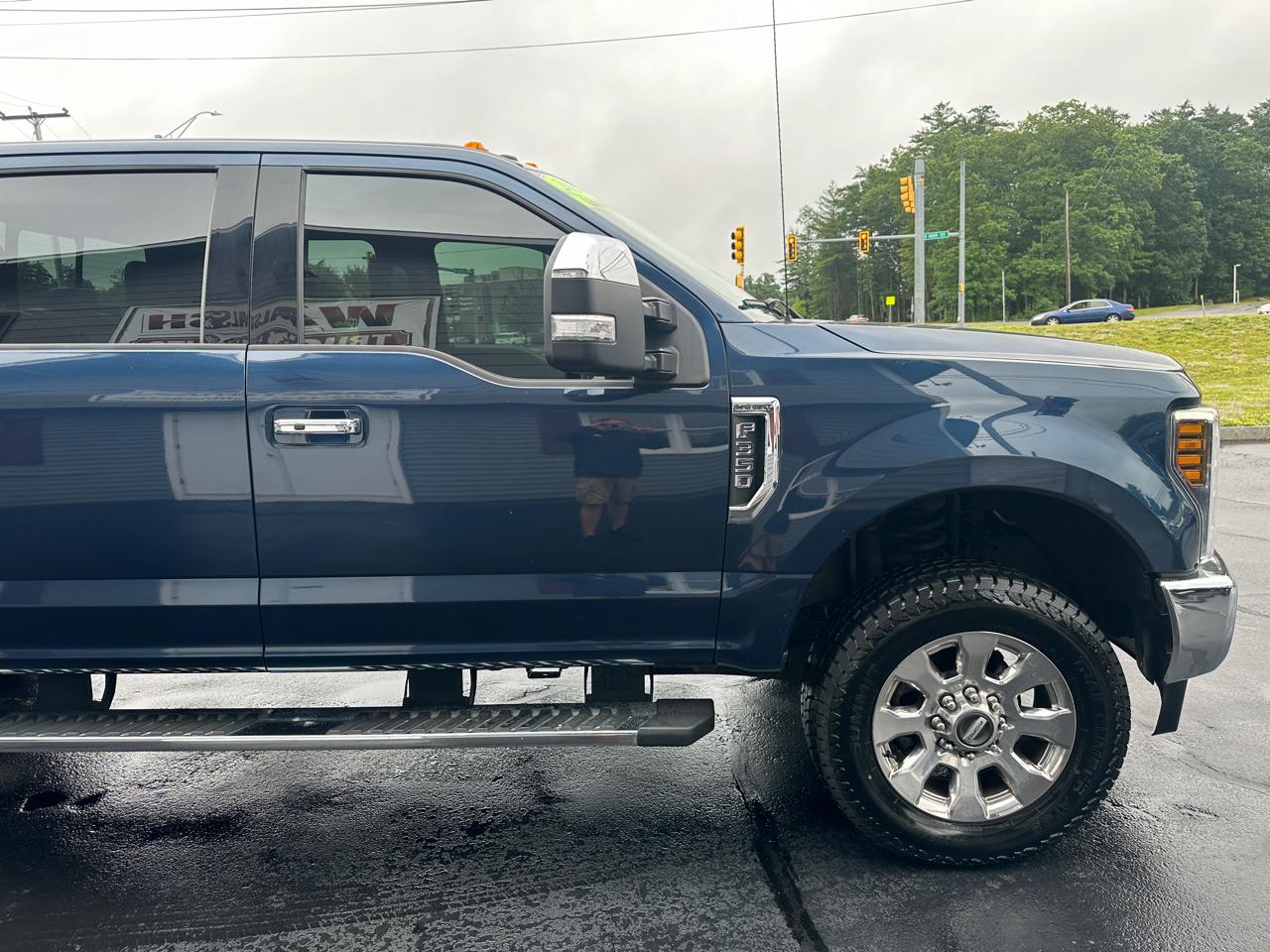 Ford F-350 SD Lariat Crew Cab 4WD 2018
