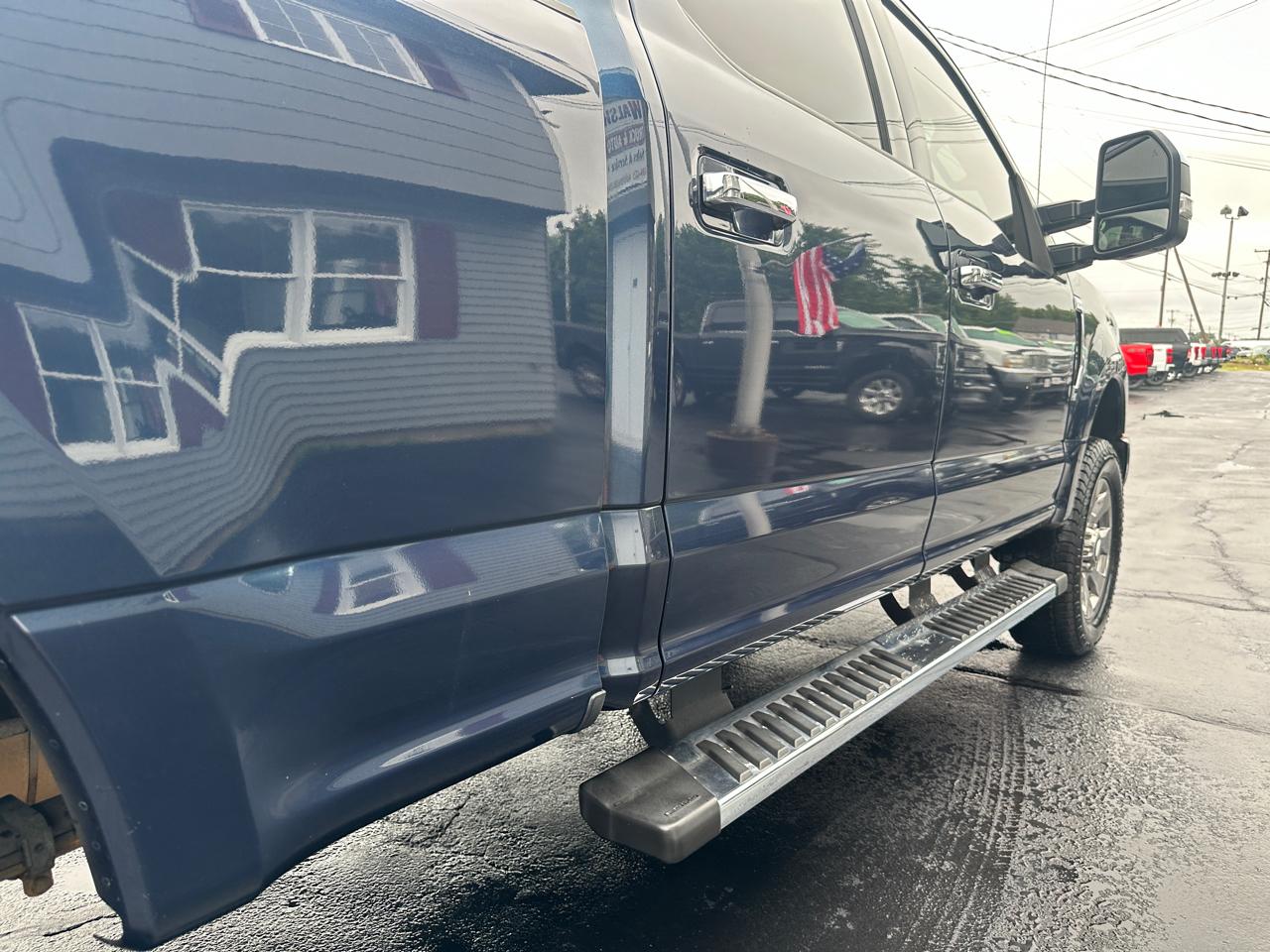 Ford F-350 SD Lariat Crew Cab 4WD 2018