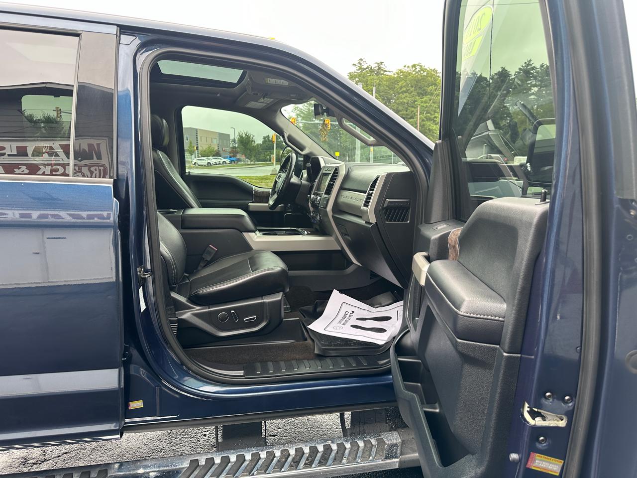 Ford F-350 SD Lariat Crew Cab 4WD 2018