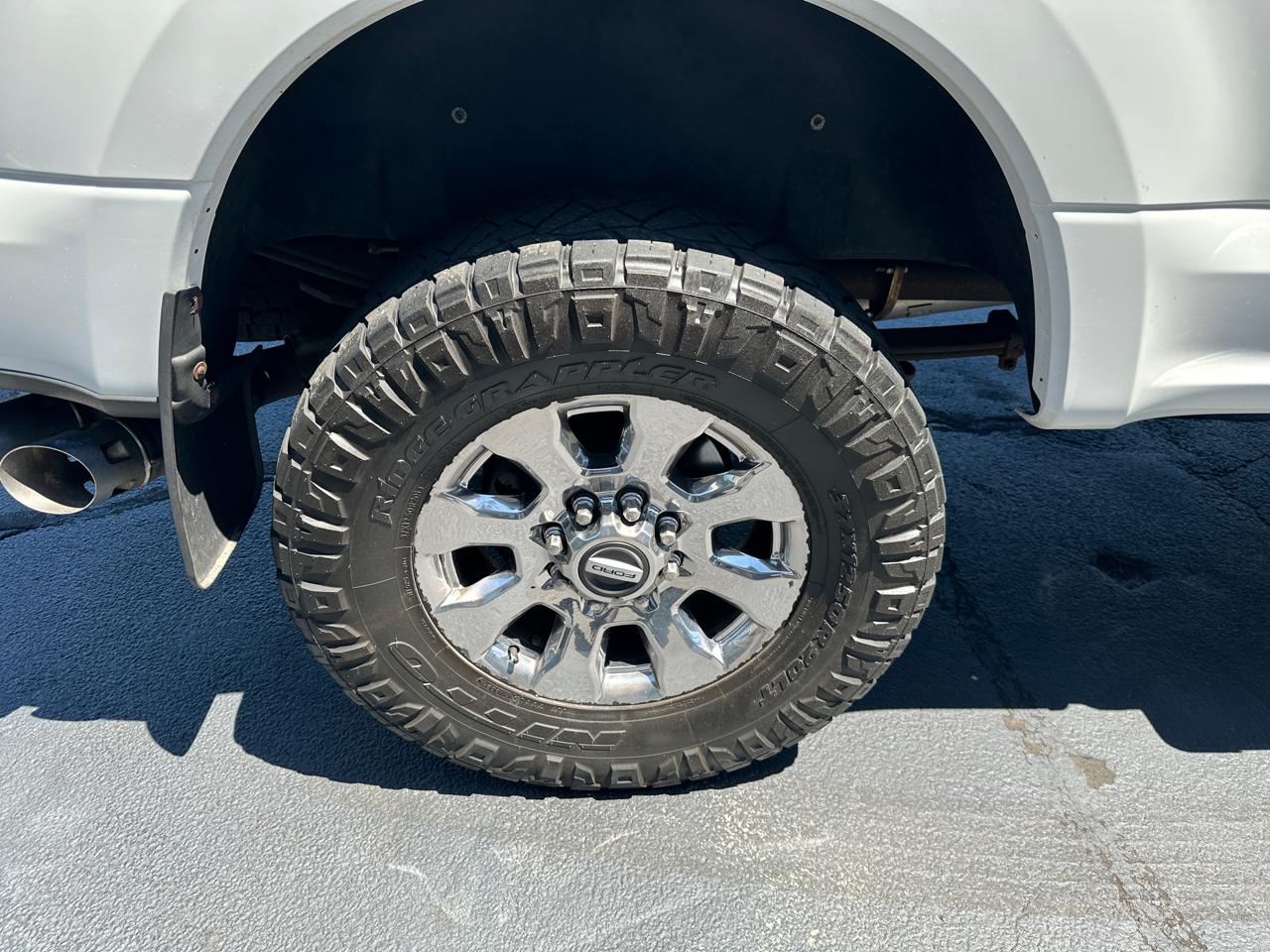 Ford F-250 SD Lariat Crew Cab Short Bed 4WD 2017