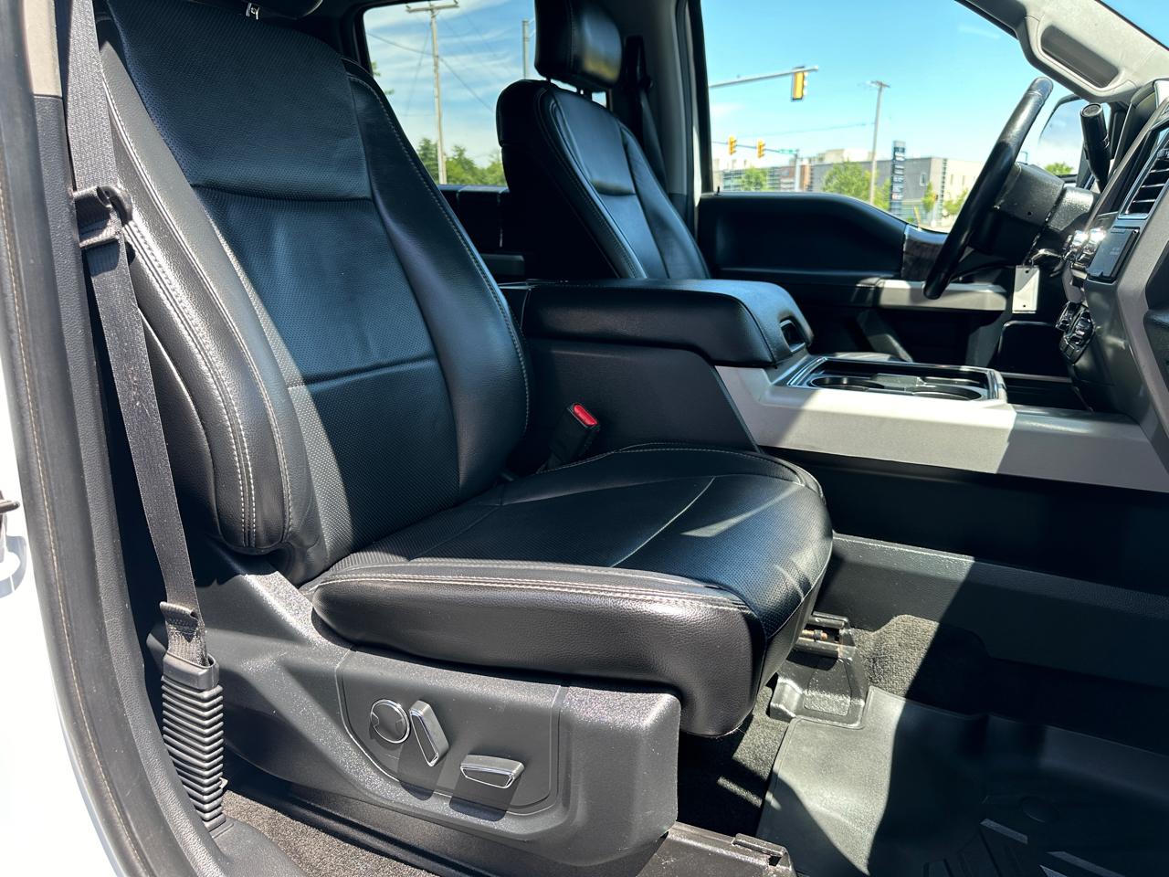 Ford F-250 SD Lariat Crew Cab Short Bed 4WD 2017