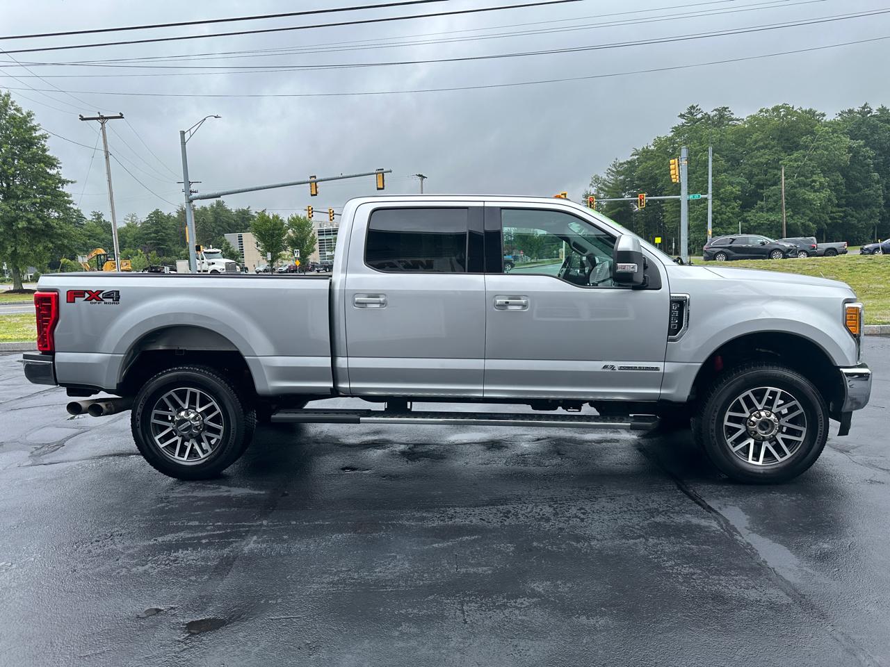 Ford F-350 SD Lariat Crew Cab 4WD 2017