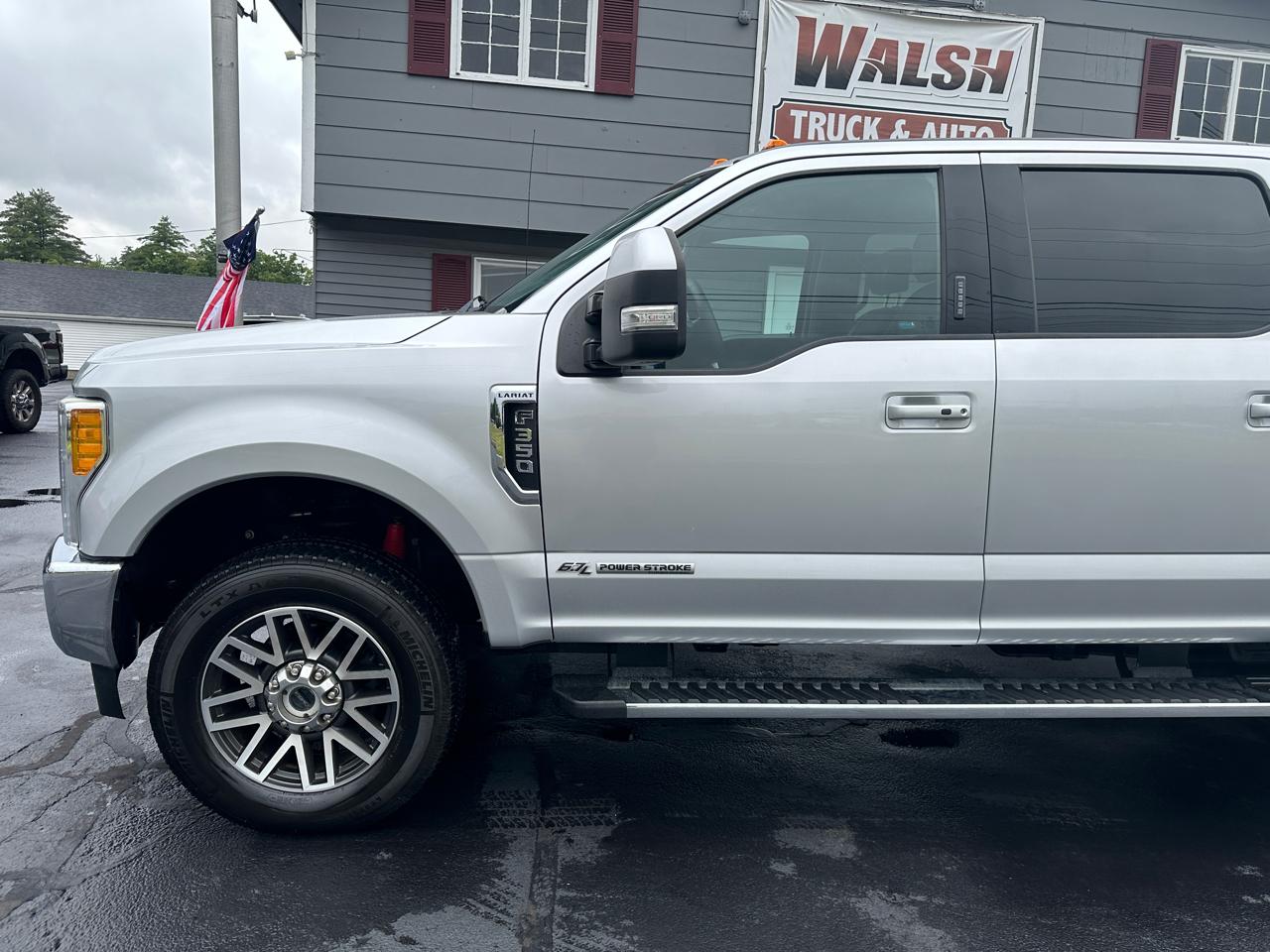 Ford F-350 SD Lariat Crew Cab 4WD 2017