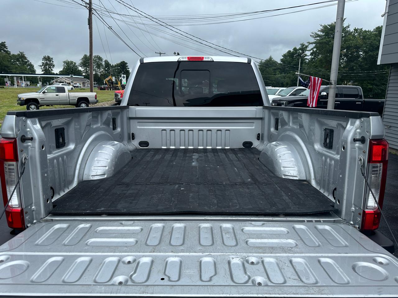 Ford F-350 SD Lariat Crew Cab 4WD 2017