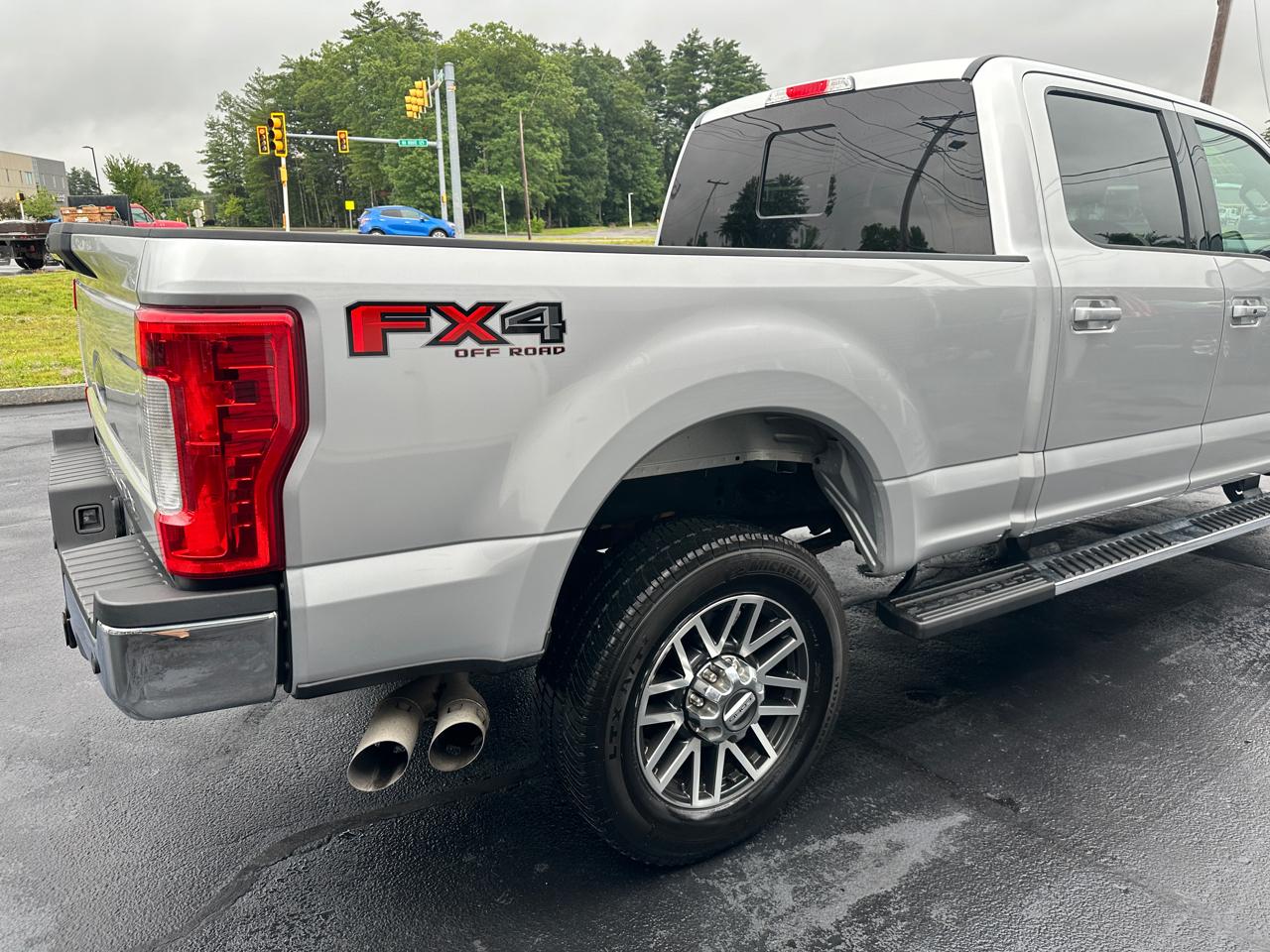 Ford F-350 SD Lariat Crew Cab 4WD 2017