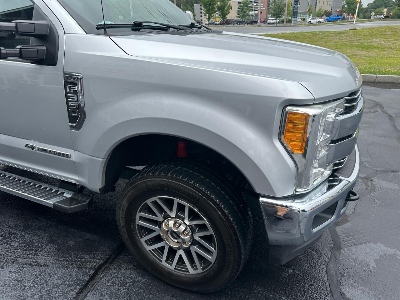 Ford F-350 SD Lariat Crew Cab 4WD 2017
