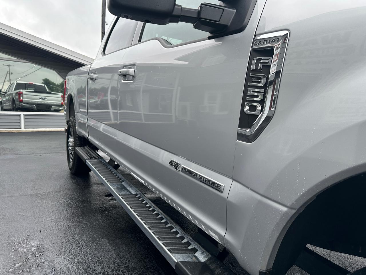 Ford F-350 SD Lariat Crew Cab 4WD 2017