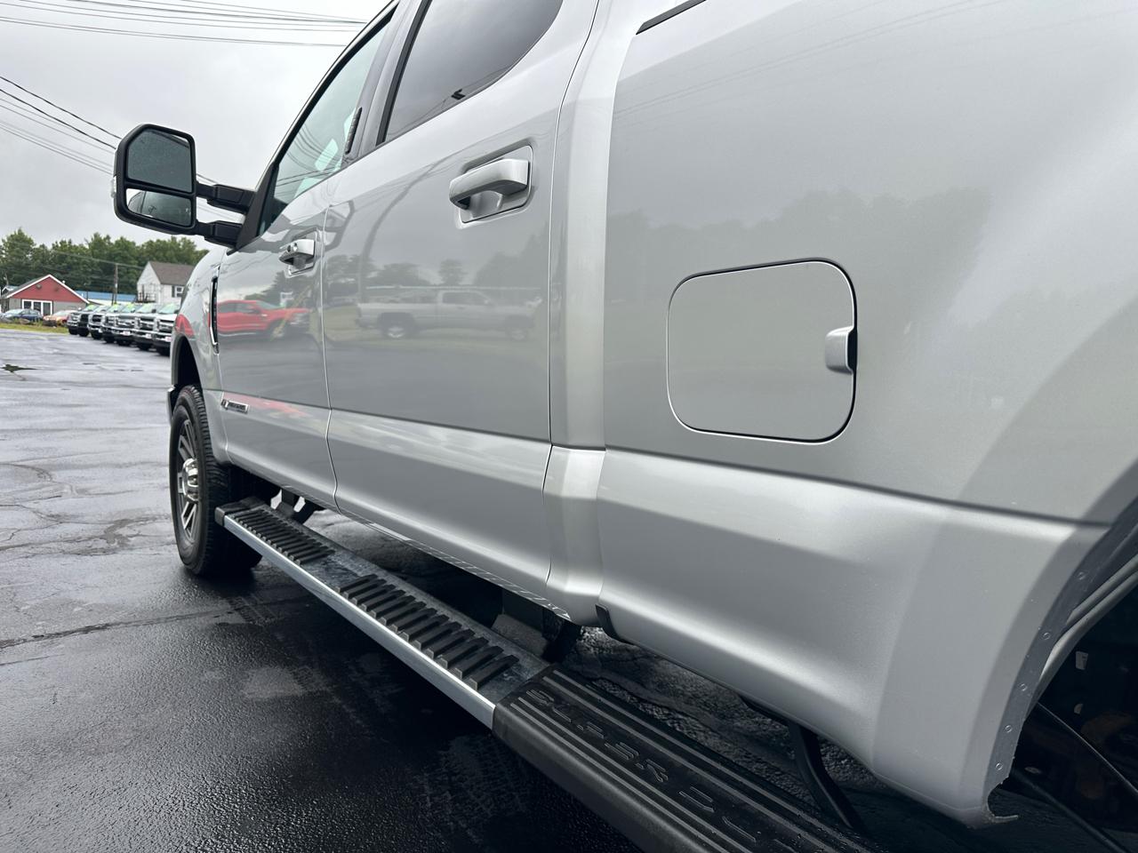 Ford F-350 SD Lariat Crew Cab 4WD 2017