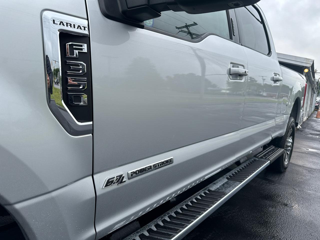 Ford F-350 SD Lariat Crew Cab 4WD 2017