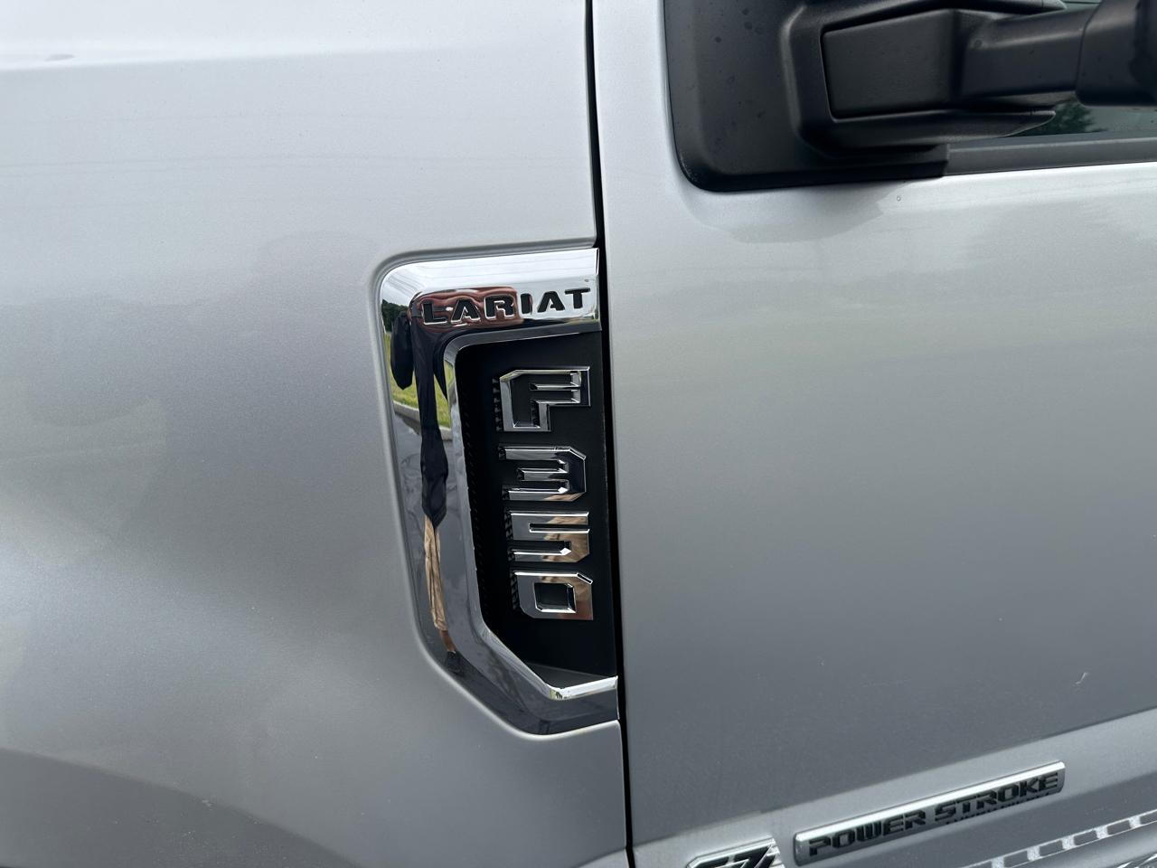 Ford F-350 SD Lariat Crew Cab 4WD 2017