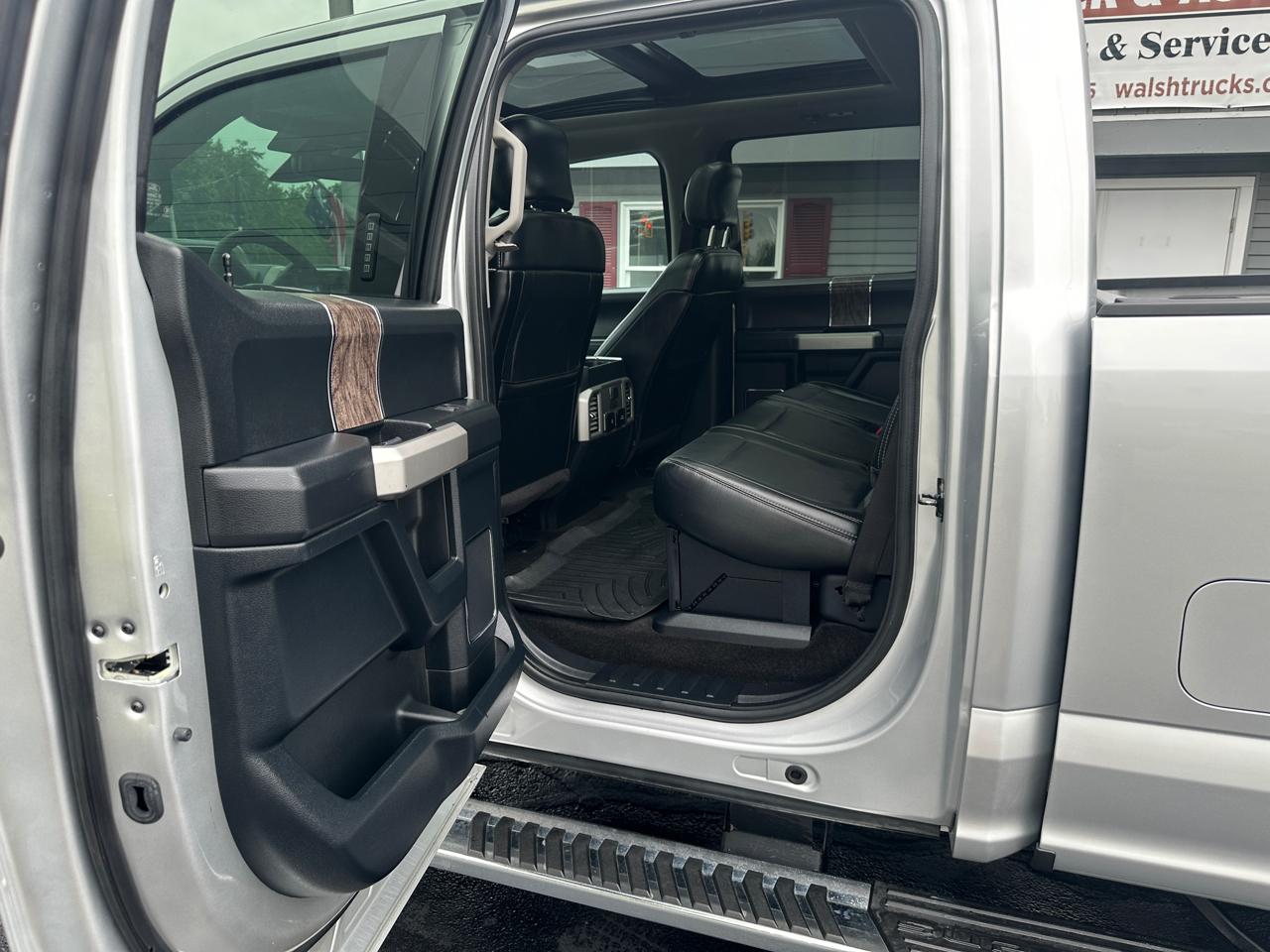 Ford F-350 SD Lariat Crew Cab 4WD 2017