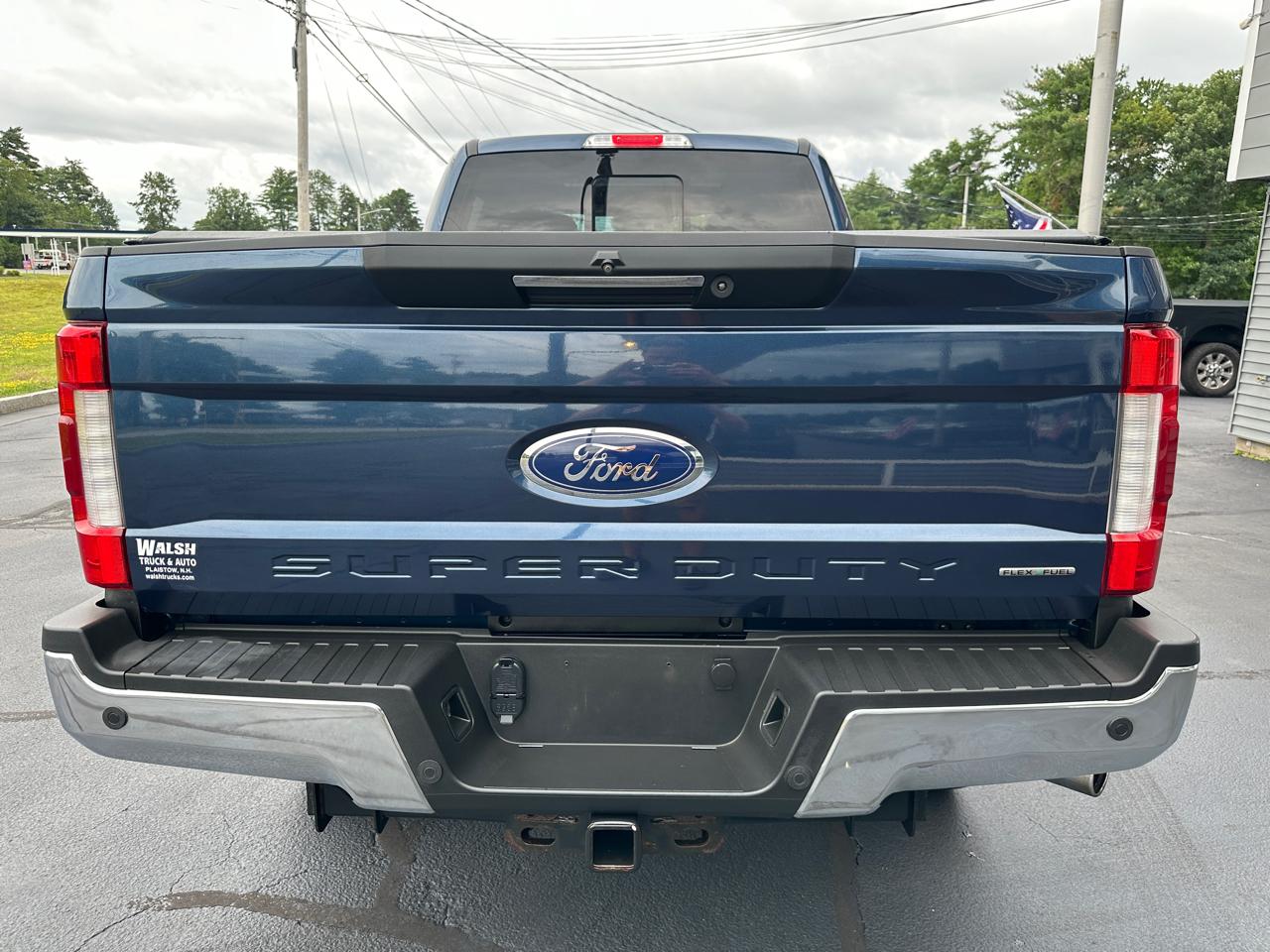 Ford F-250 SD Lariat Crew Cab Short Bed 4WD 2017