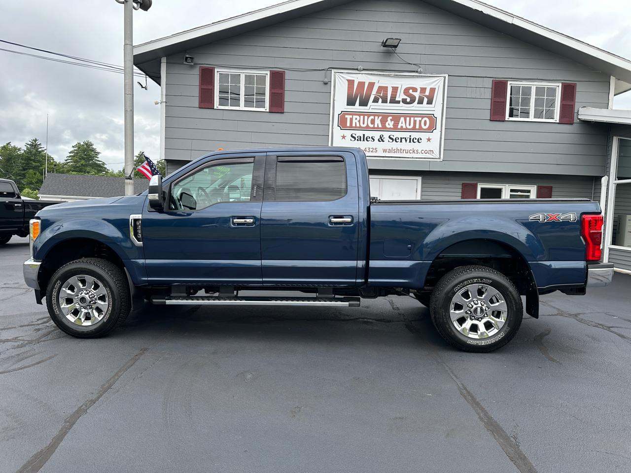 Ford F-250 SD Lariat Crew Cab Short Bed 4WD 2017