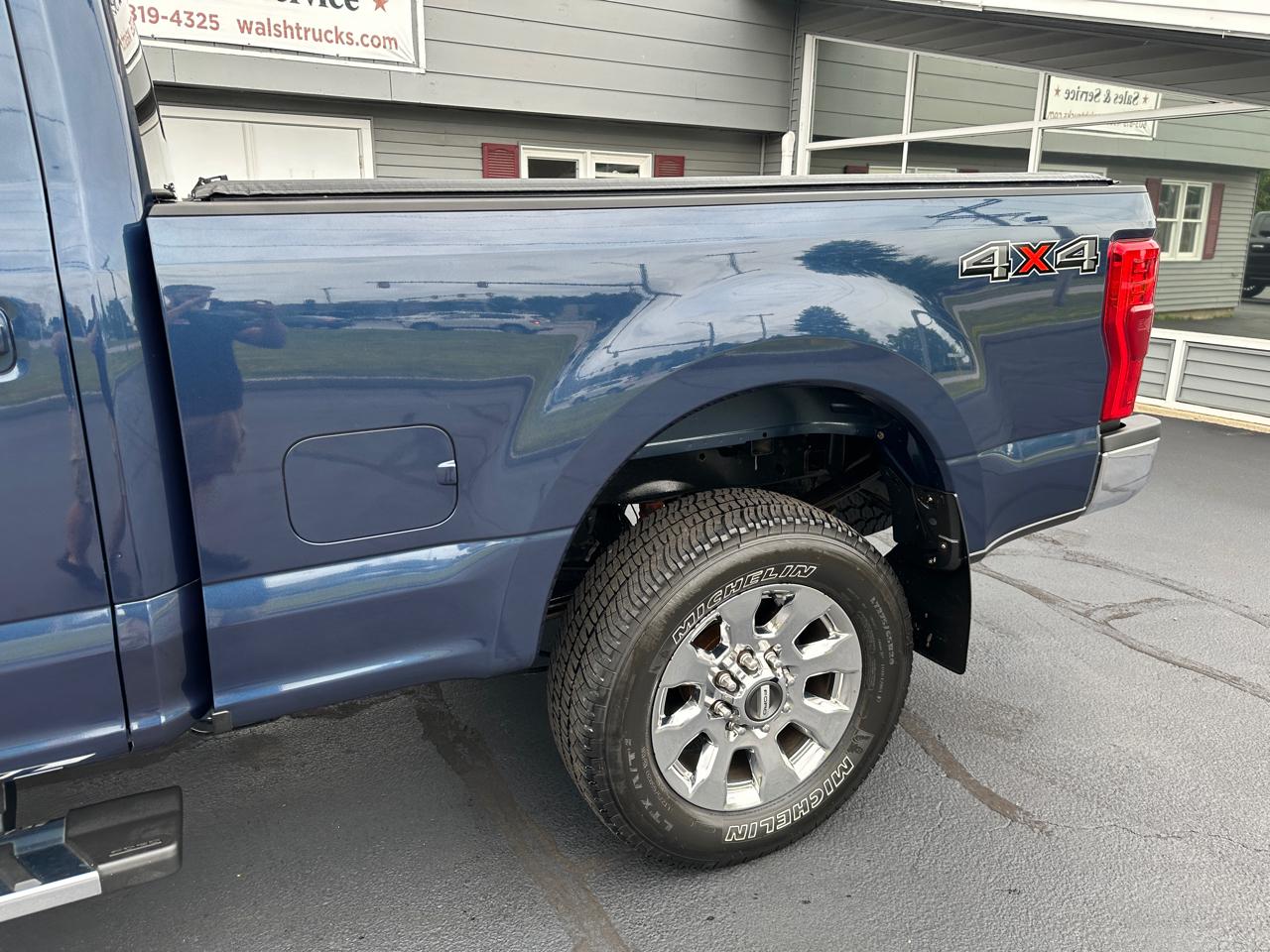 Ford F-250 SD Lariat Crew Cab Short Bed 4WD 2017
