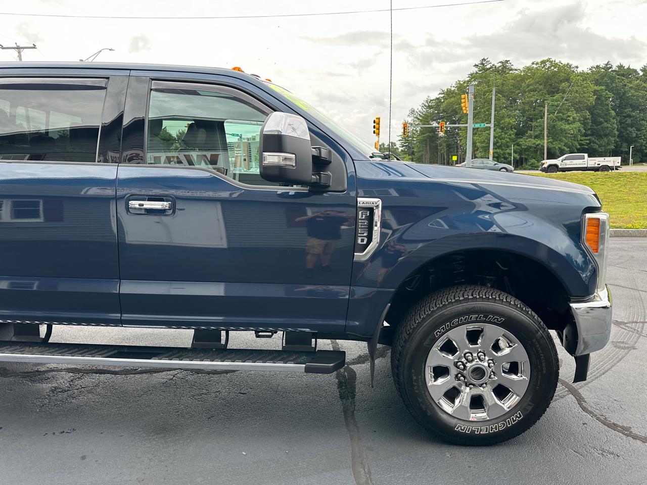 Ford F-250 SD Lariat Crew Cab Short Bed 4WD 2017