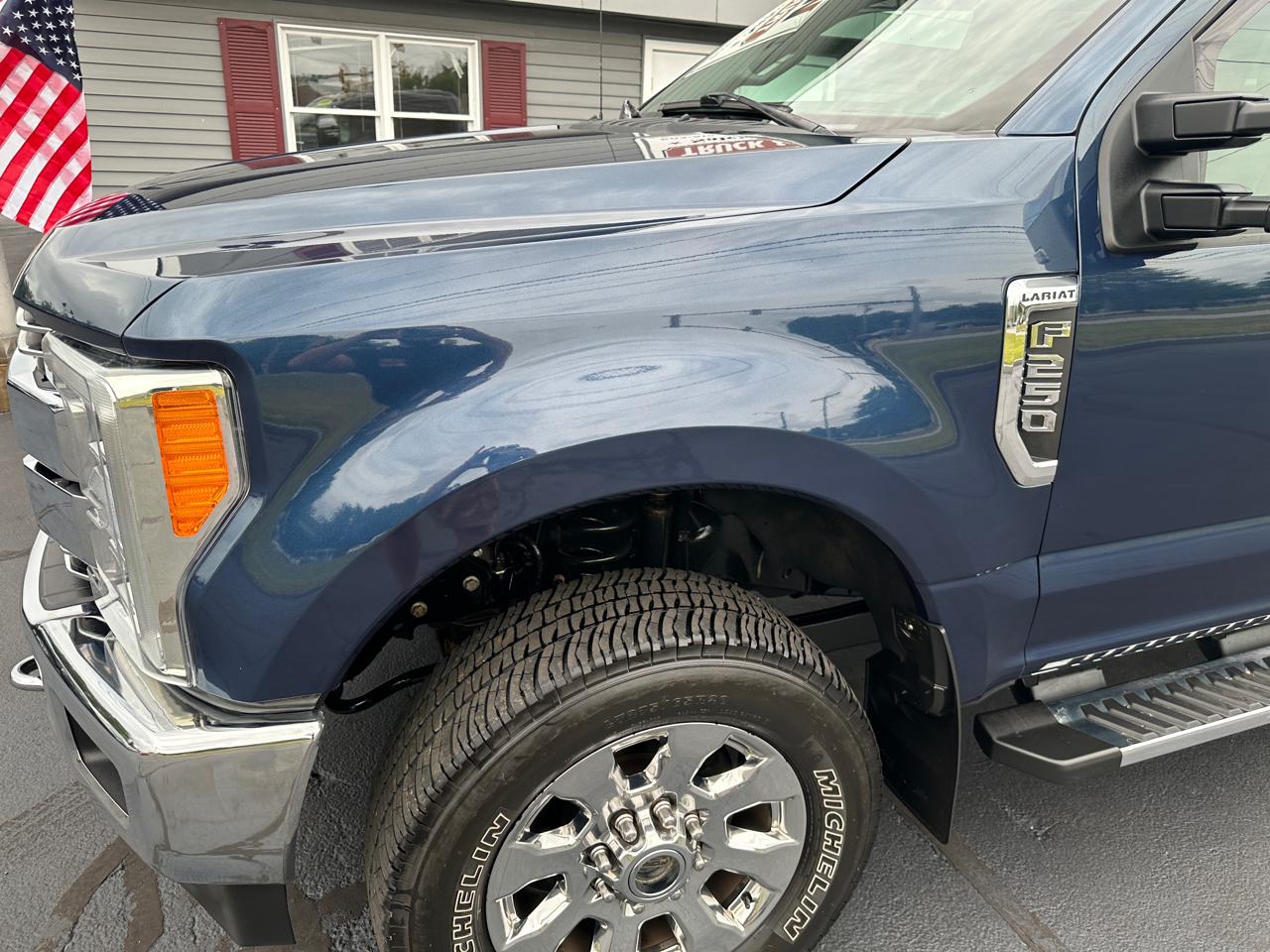 Ford F-250 SD Lariat Crew Cab Short Bed 4WD 2017