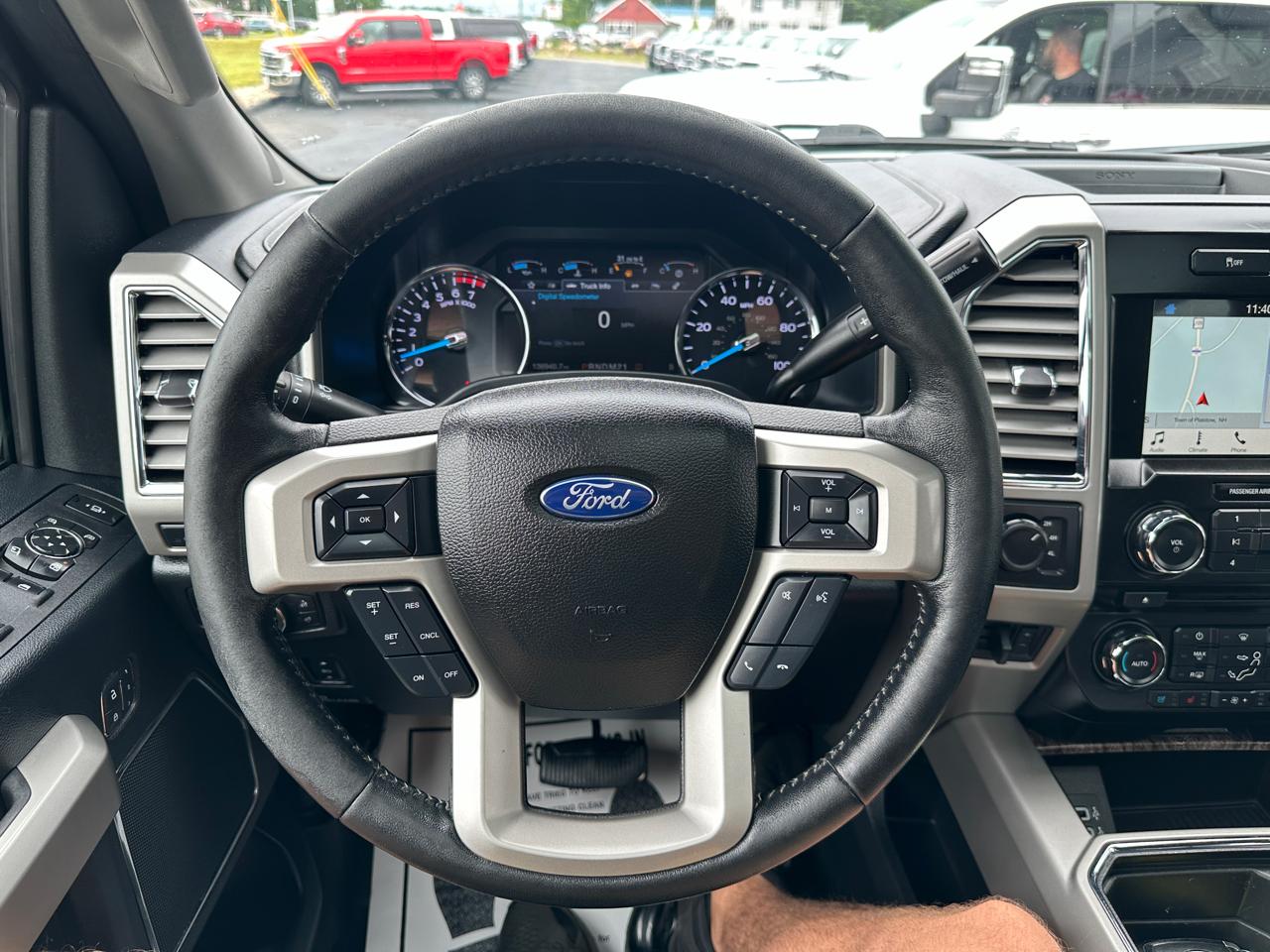 Ford F-250 SD Lariat Crew Cab Short Bed 4WD 2017