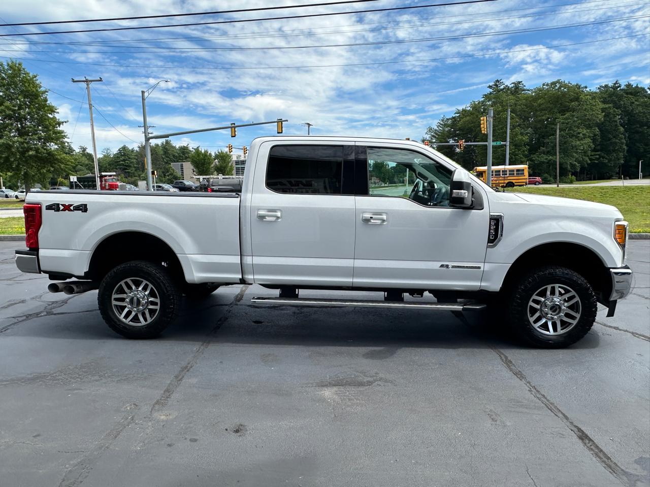 Ford F-250 SD Lariat Crew Cab 4WD 2017