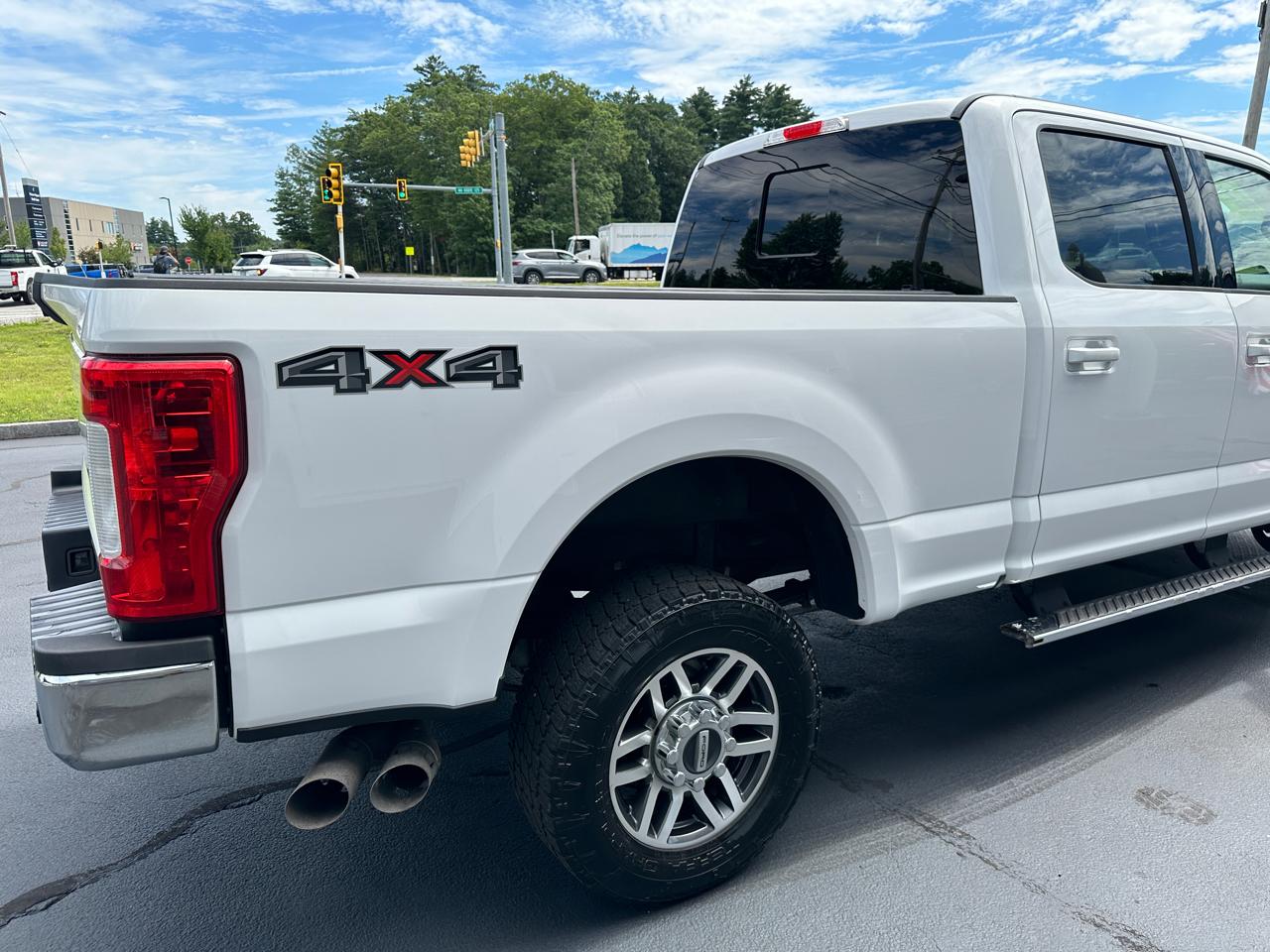 Ford F-250 SD Lariat Crew Cab 4WD 2017
