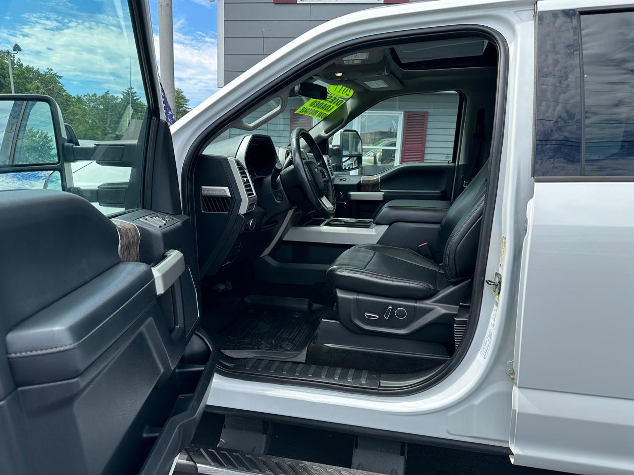Ford F-250 SD Lariat Crew Cab 4WD 2017