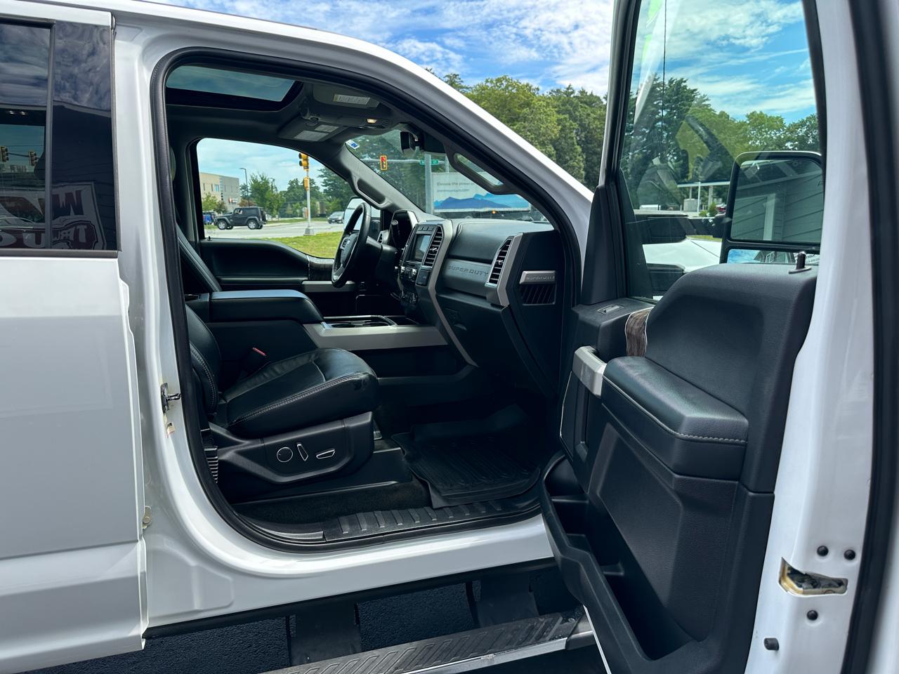 Ford F-250 SD Lariat Crew Cab 4WD 2017