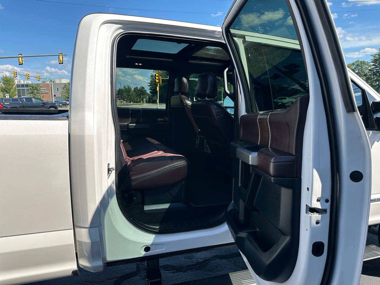 Ford F-350 SD Platinum Crew Cab 4WD 2017