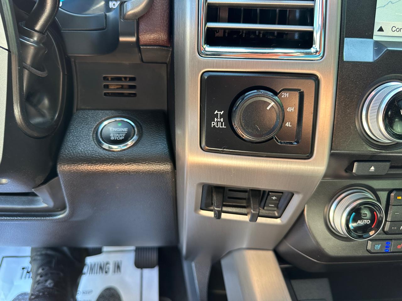 Ford F-350 SD Platinum Crew Cab 4WD 2017