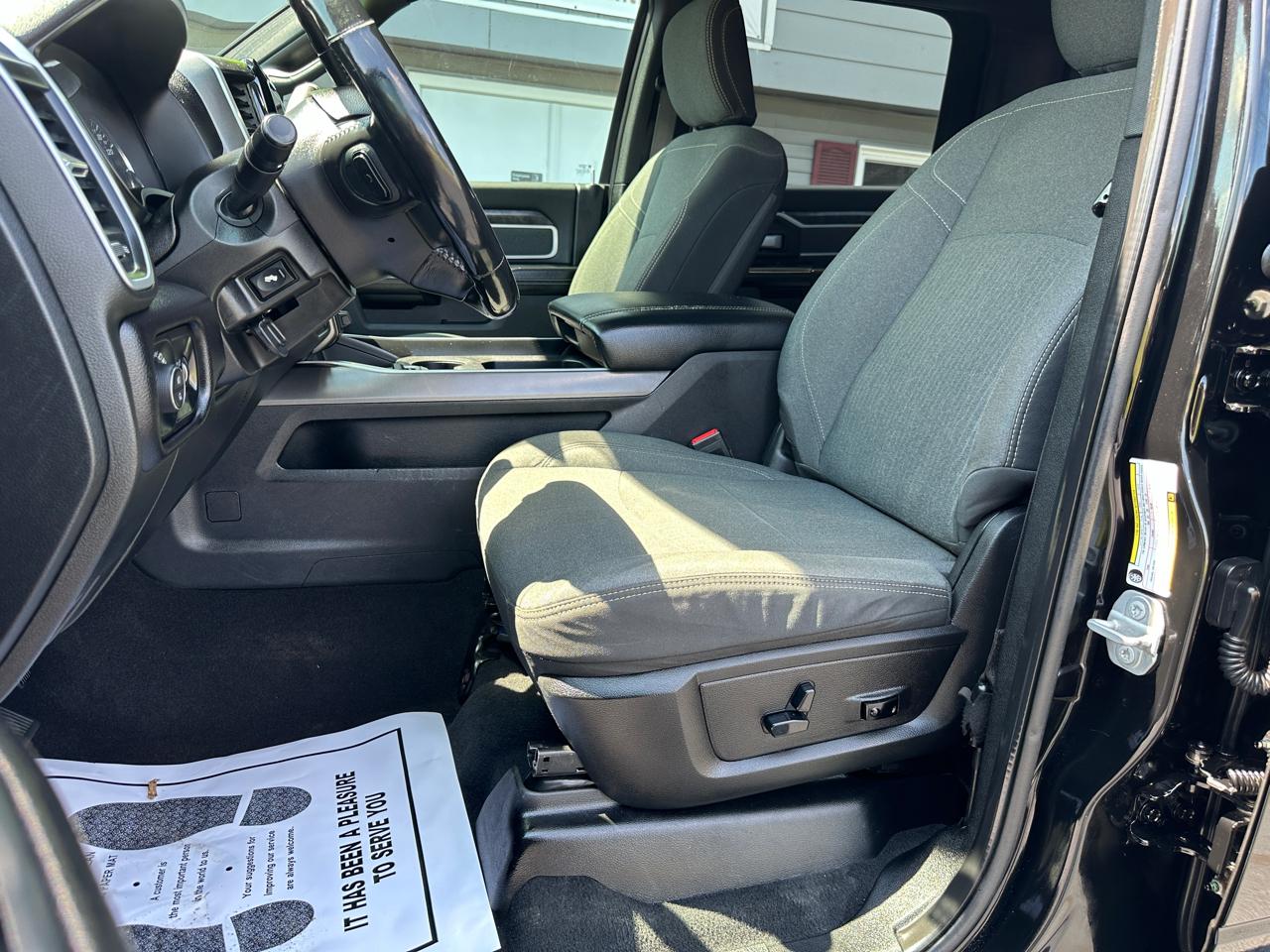 RAM 2500 Big Horn Crew Cab 4WD 2020