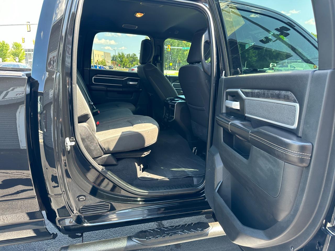 RAM 2500 Big Horn Crew Cab 4WD 2020