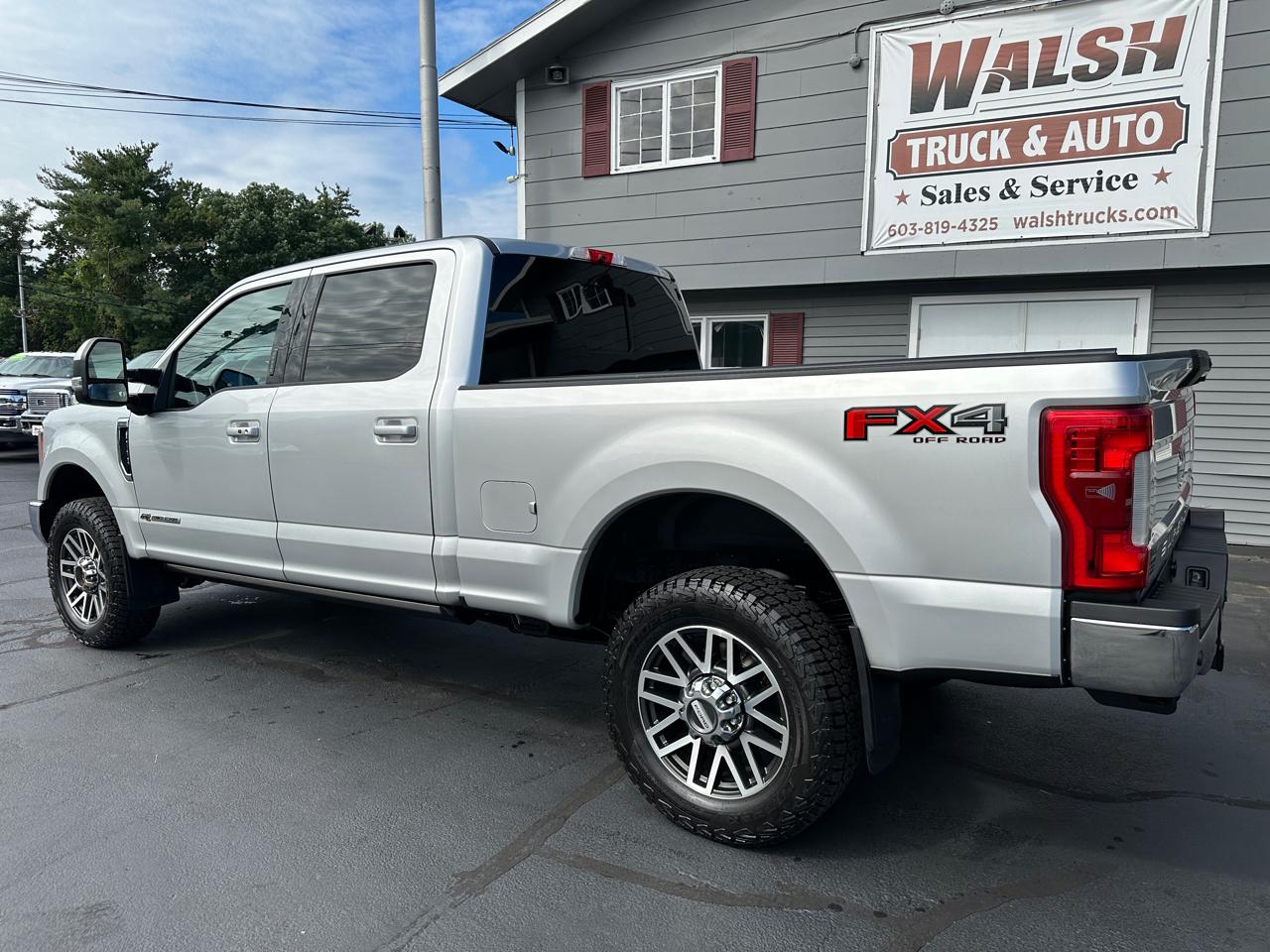 Ford F-350 SD Lariat Crew Cab 4WD 2017