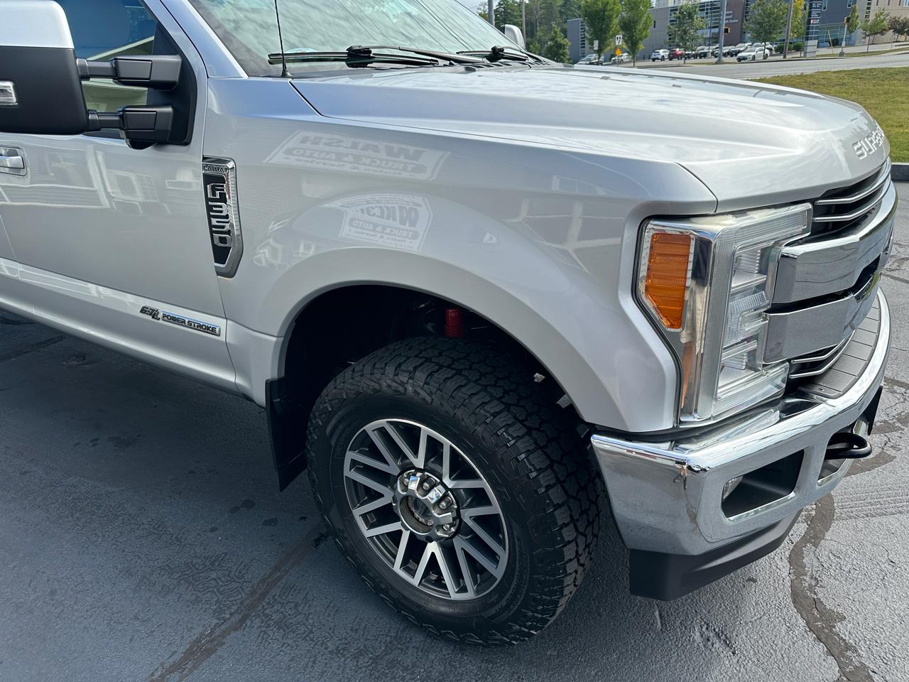 Ford F-350 SD Lariat Crew Cab 4WD 2017