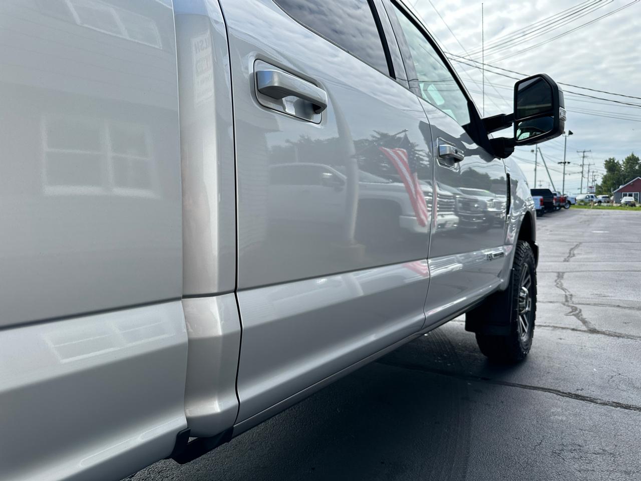 Ford F-350 SD Lariat Crew Cab 4WD 2017