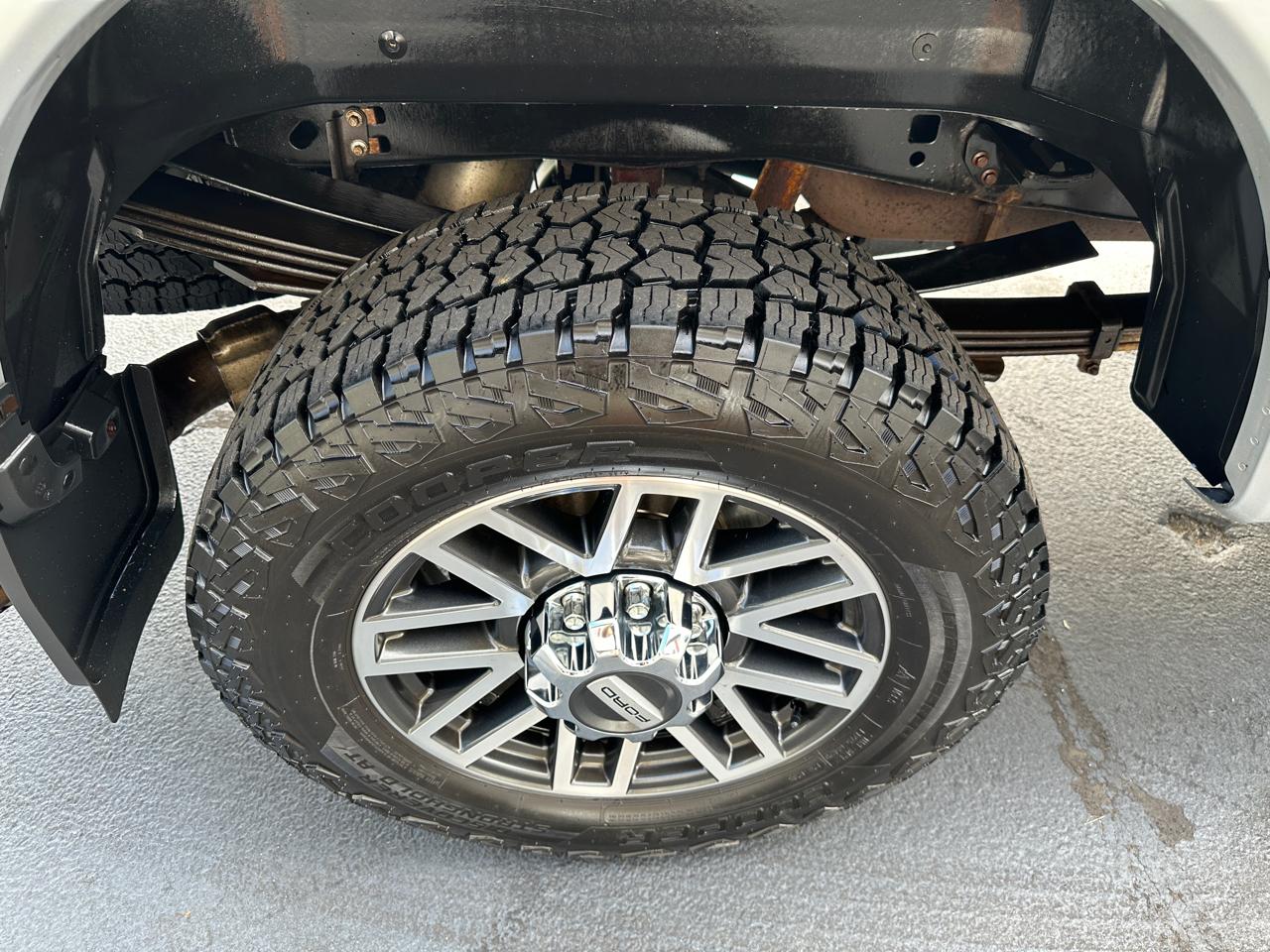 Ford F-350 SD Lariat Crew Cab 4WD 2017