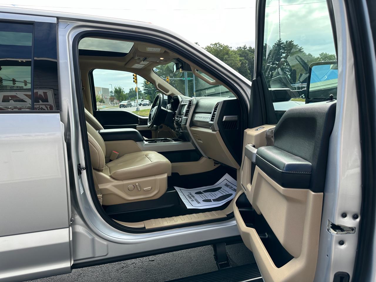 Ford F-350 SD Lariat Crew Cab 4WD 2017