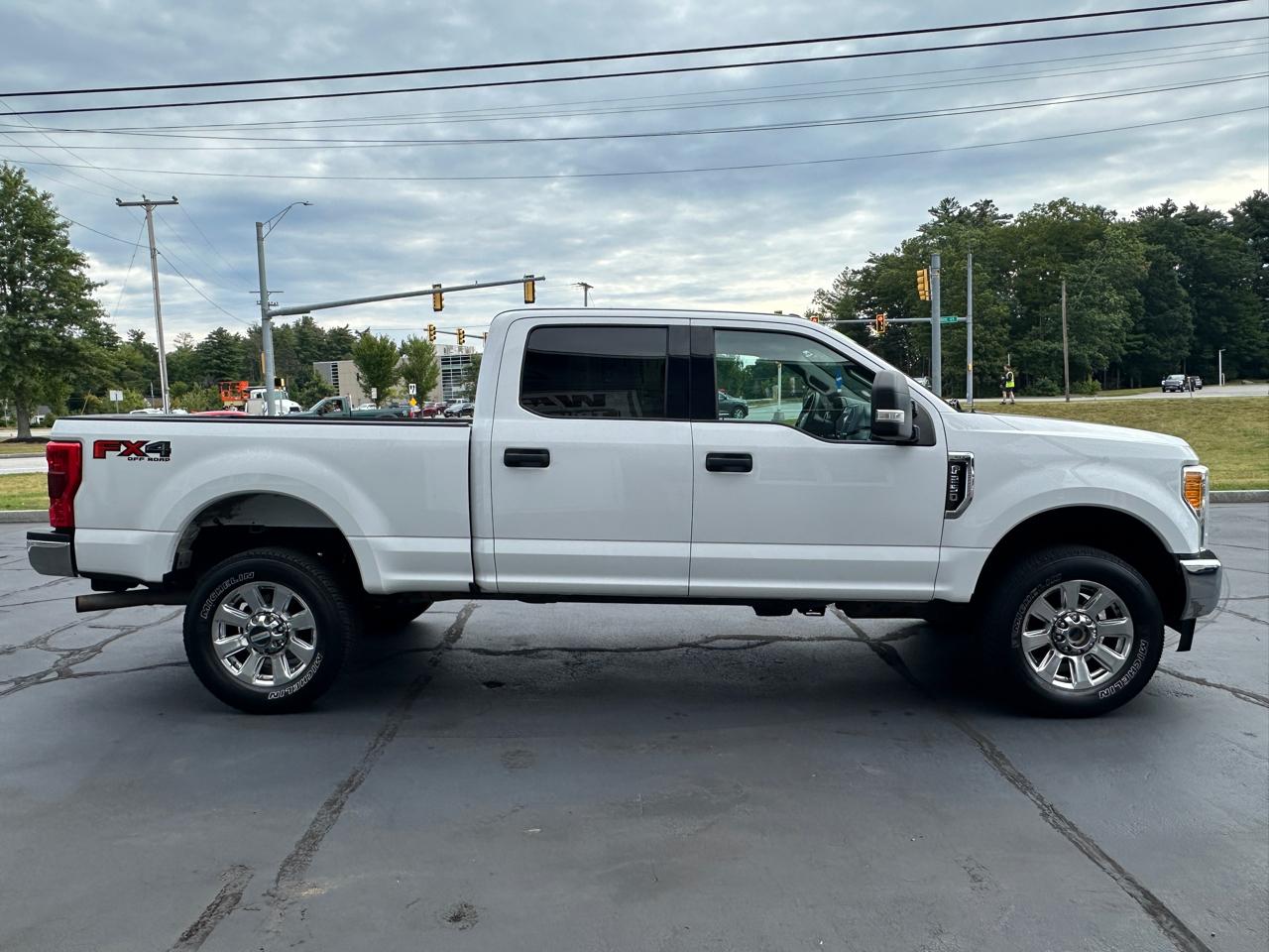 Ford F-250 SD XLT Crew Cab Short Bed 4WD 2017