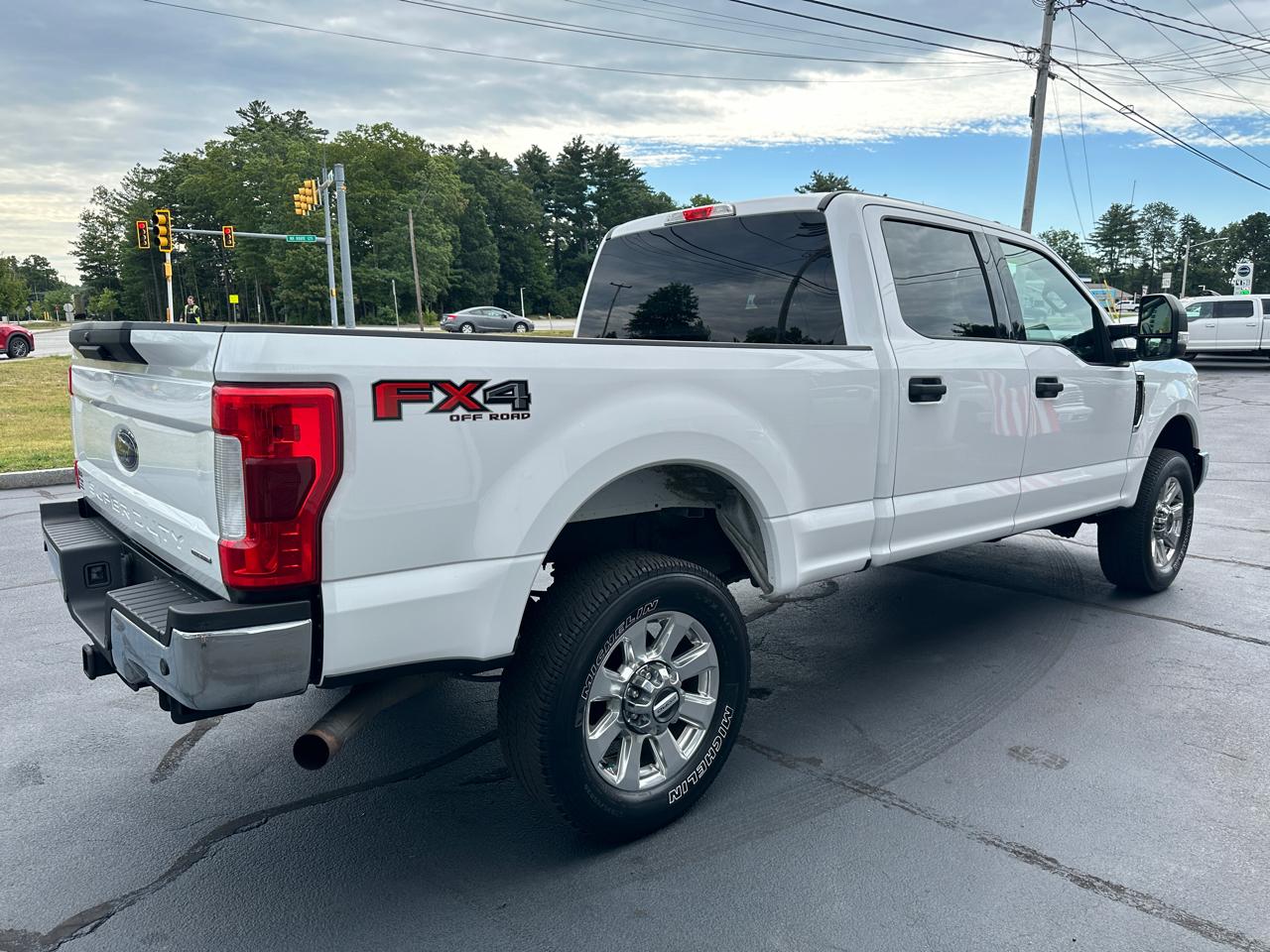 Ford F-250 SD XLT Crew Cab Short Bed 4WD 2017