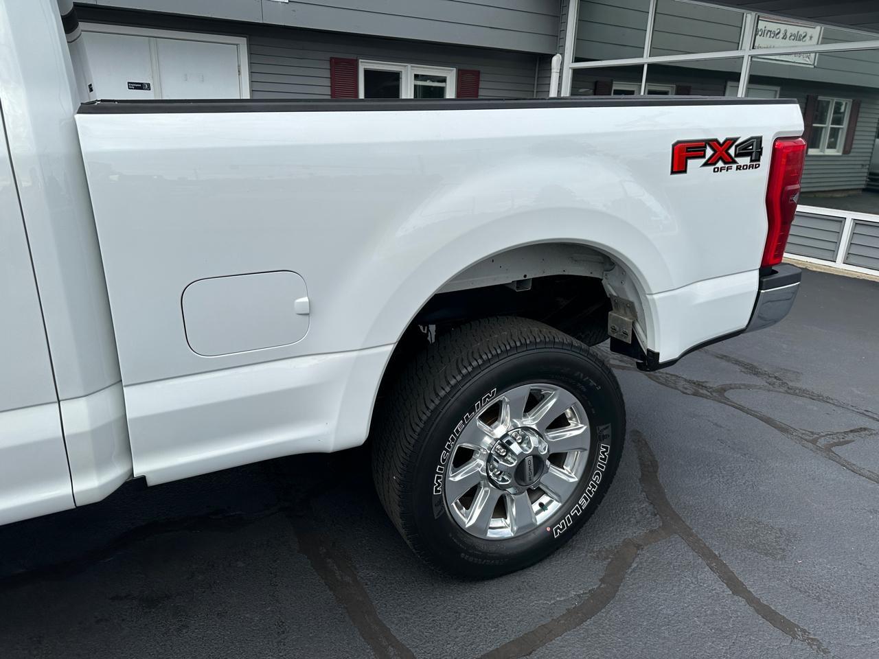 Ford F-250 SD XLT Crew Cab Short Bed 4WD 2017