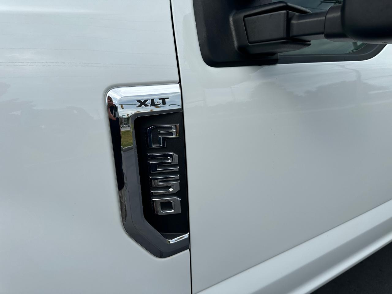 Ford F-250 SD XLT Crew Cab Short Bed 4WD 2017
