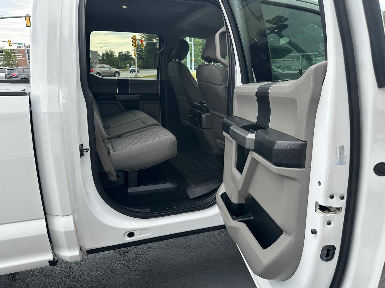 Ford F-250 SD XLT Crew Cab Short Bed 4WD 2017