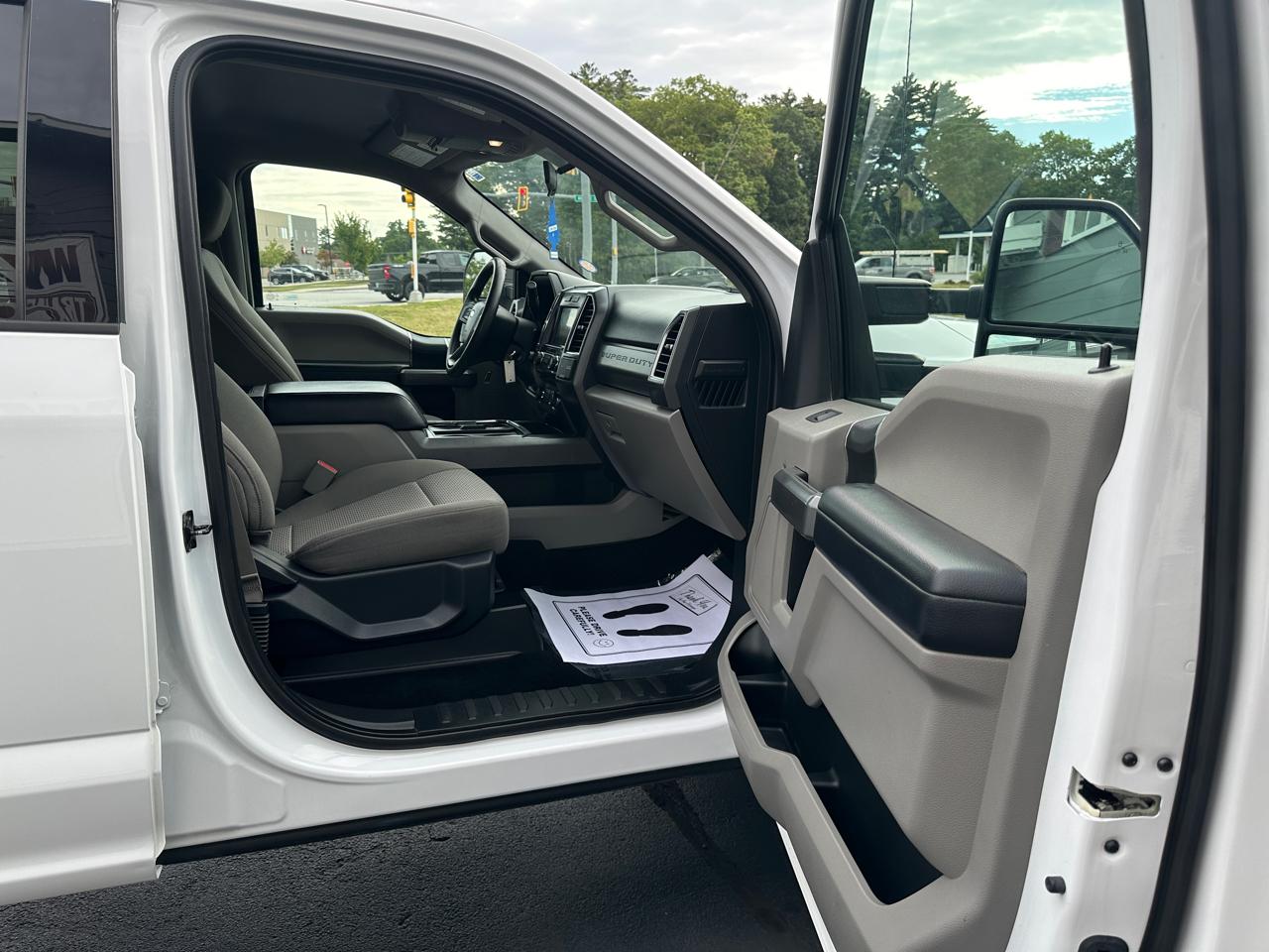 Ford F-250 SD XLT Crew Cab Short Bed 4WD 2017