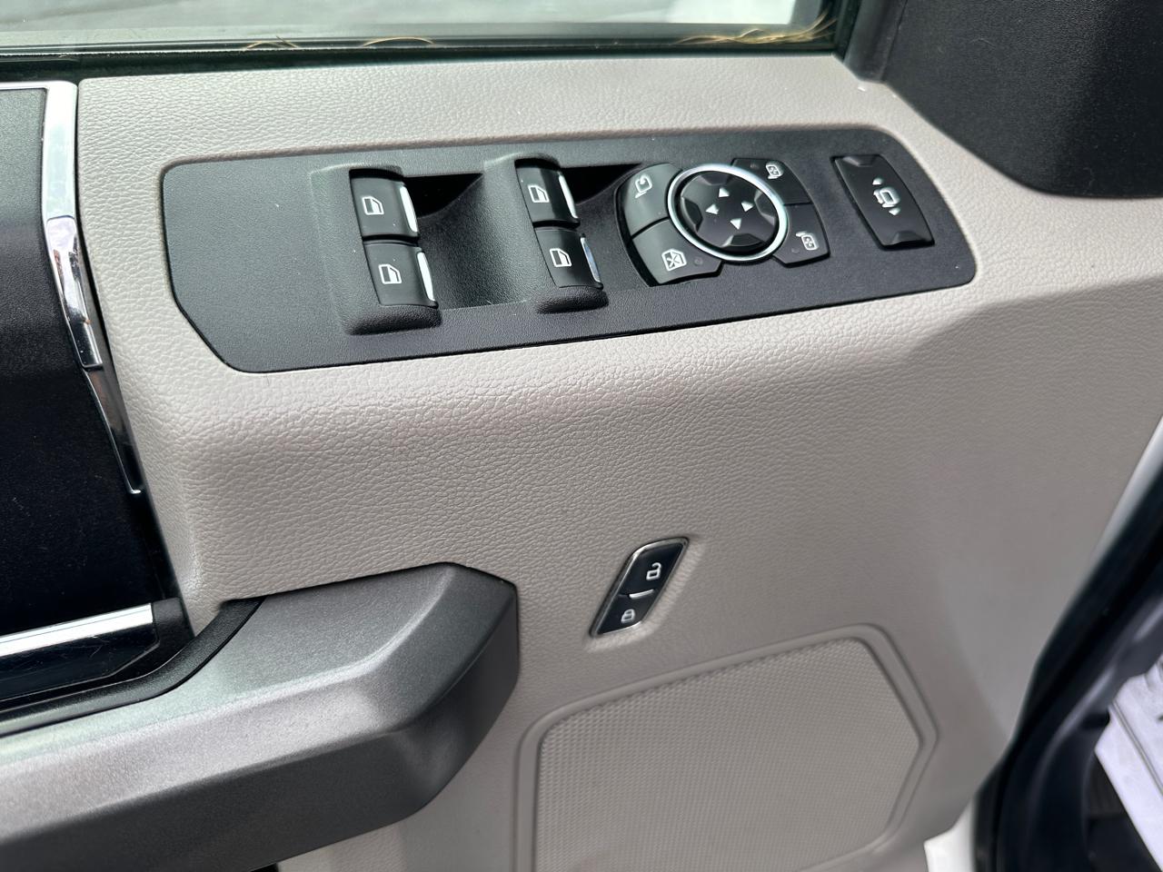 Ford F-250 SD XLT Crew Cab Short Bed 4WD 2017