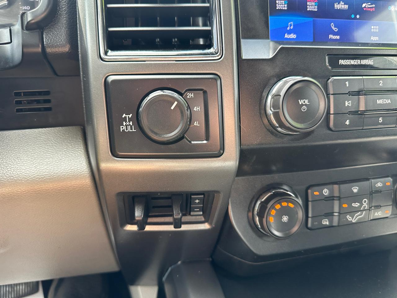 Ford F-350 SD XLT Crew Cab 4WD 2020